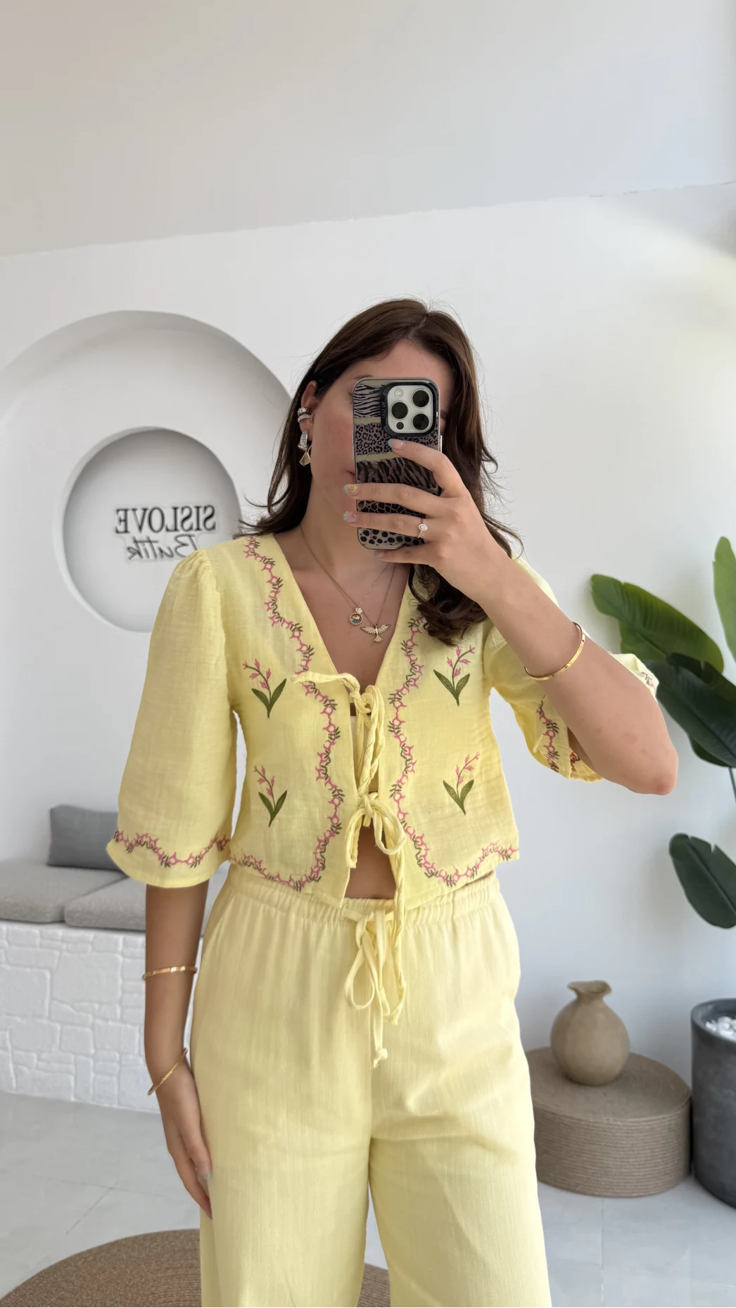 Bodrum Bluz Müslin Kumaş Nakış Detay - Sarı