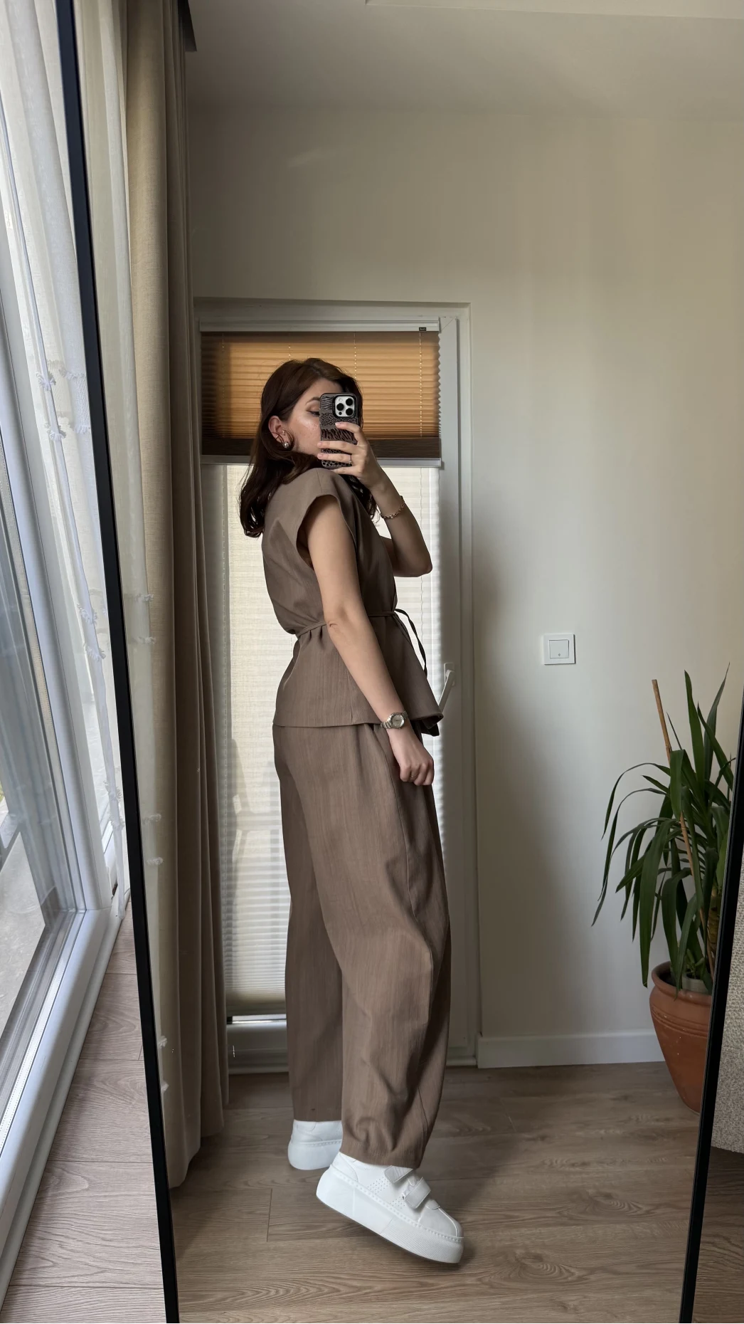 Bol Paça Pantolon Yelek Takım - Kahve