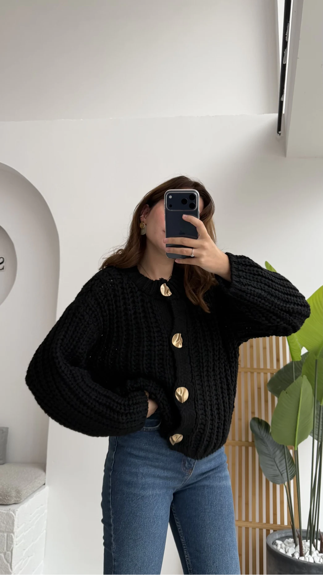 Büyük Düğmeli Örgü Hırka - Siyah