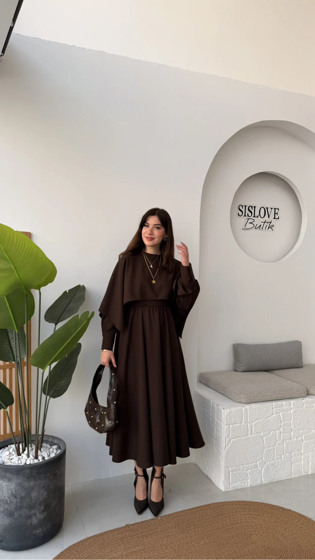 Celine Pelerin Detay Kuşaklı Elbise - Acı Kahve - Kod: 2344