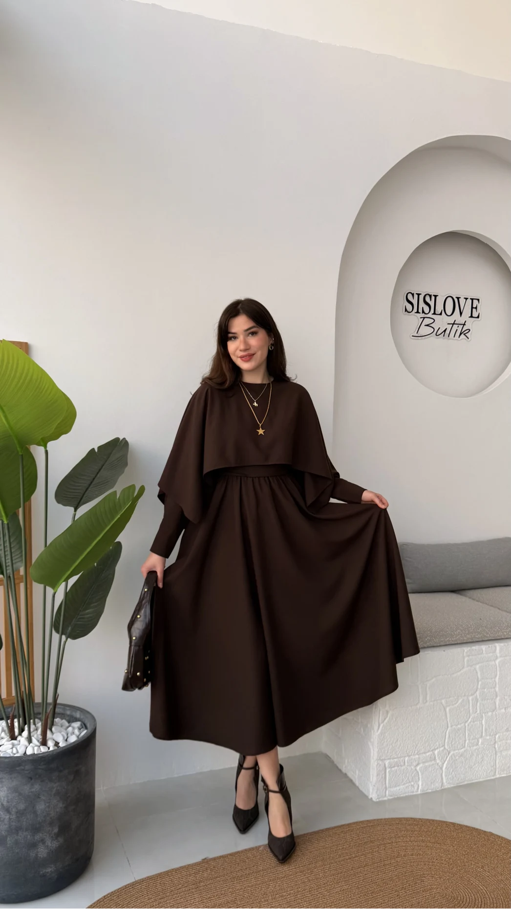 Celine Pelerin Detay Kuşaklı Elbise - Acı Kahve - Kod: 2344