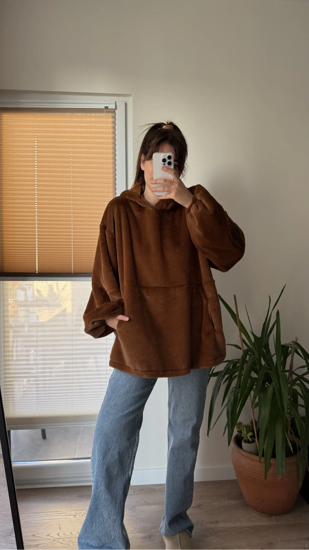 Cepli Peluş Uzun Kapüşonlu Sweatshirt Acı Kahve