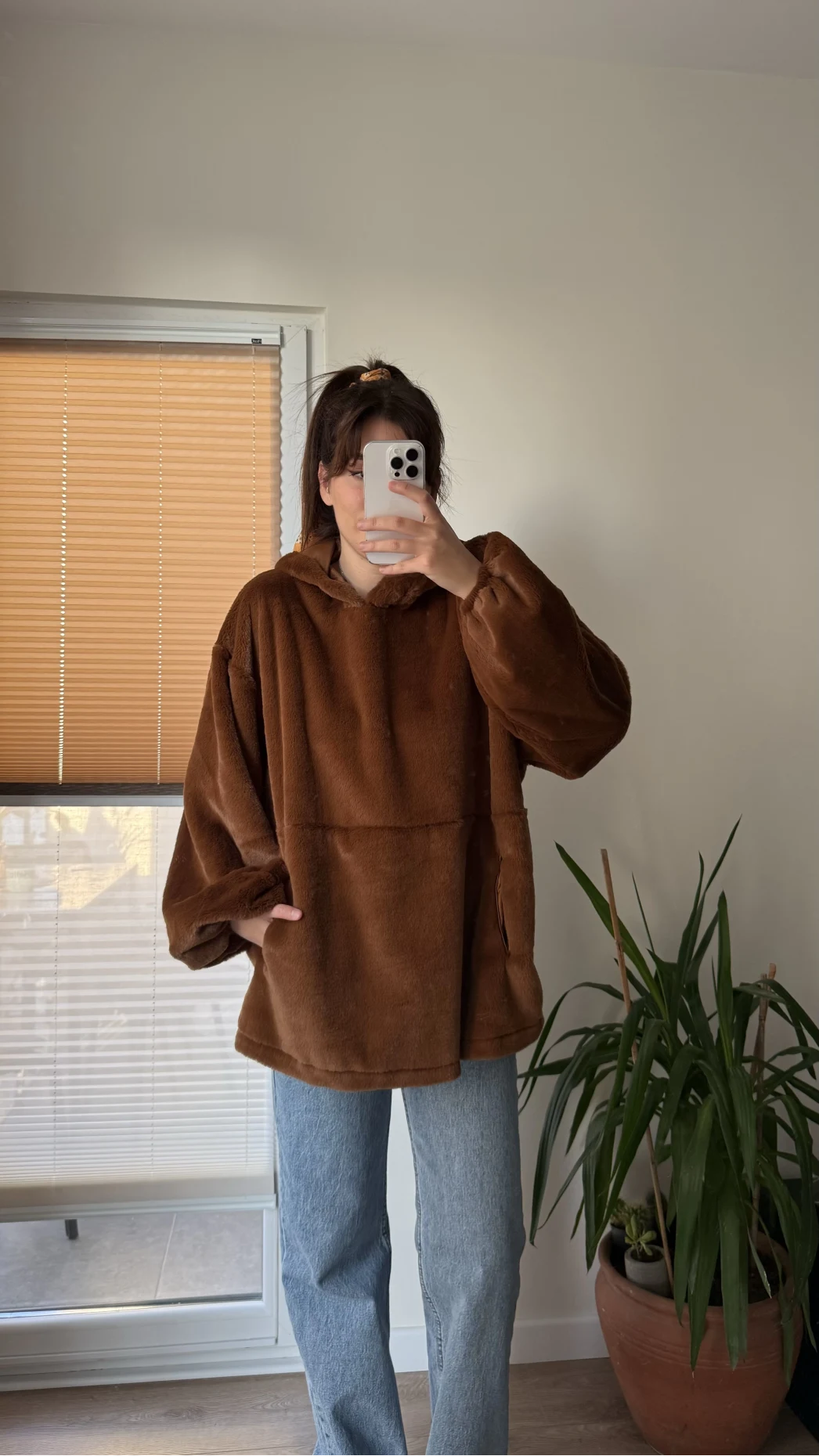 Cepli Peluş Uzun Kapüşonlu Sweatshirt Acı Kahve