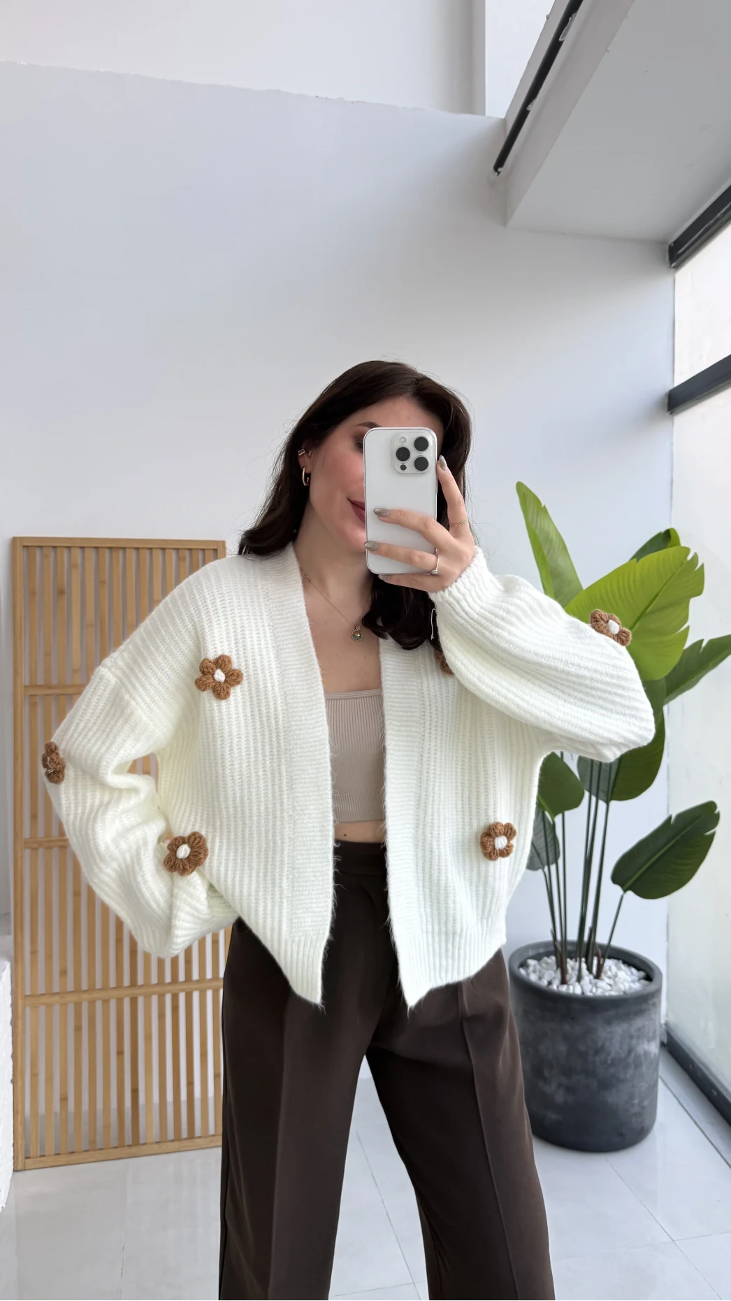 Çiçekli Hırka Ekru