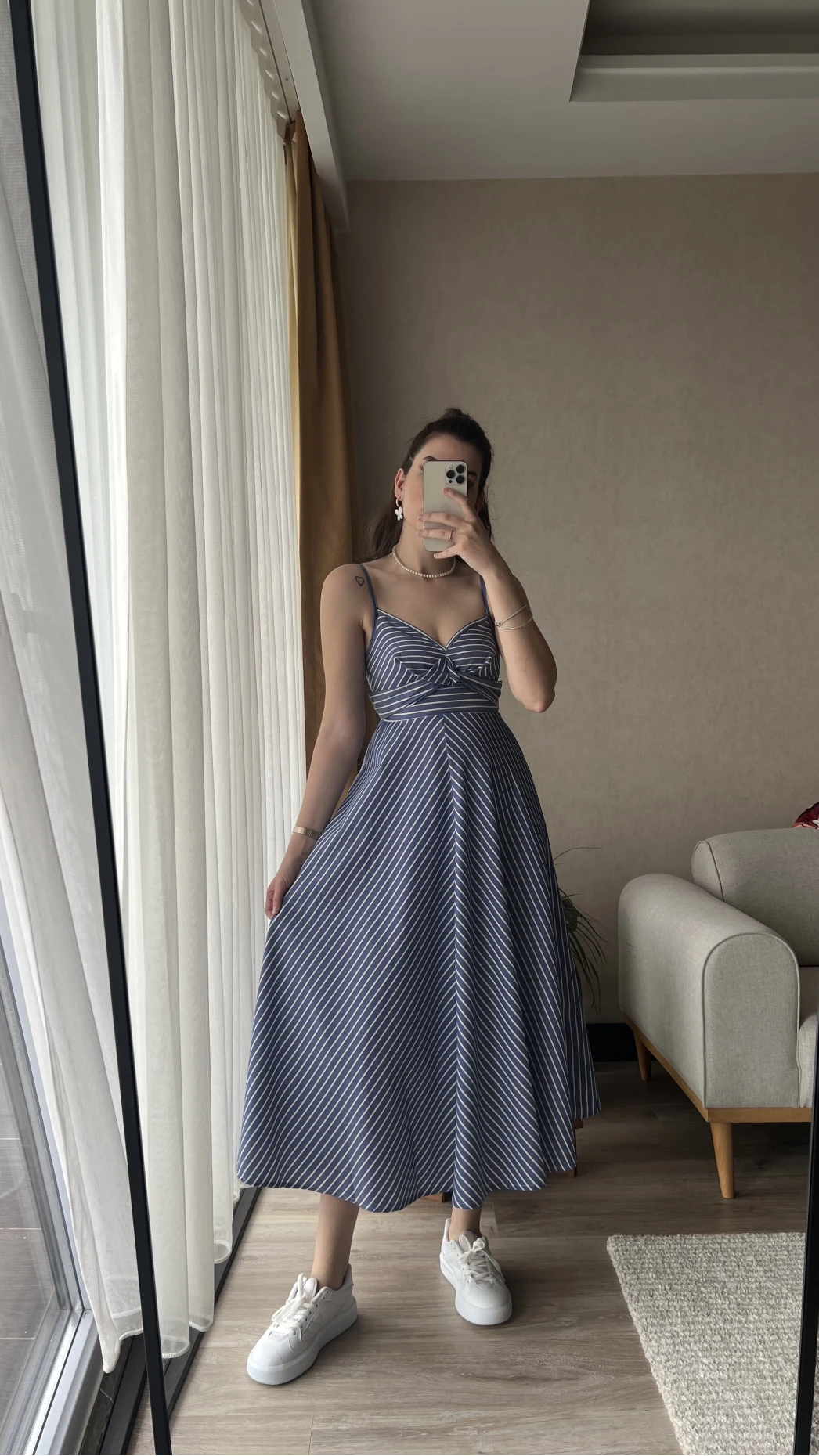 Çizgili Mavi Elbise