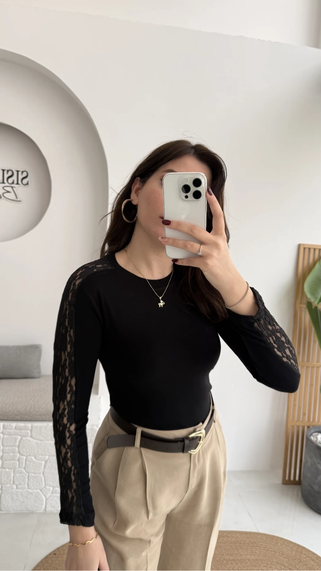 Dantel Detay Parmak Geçmeli Body - Siyah