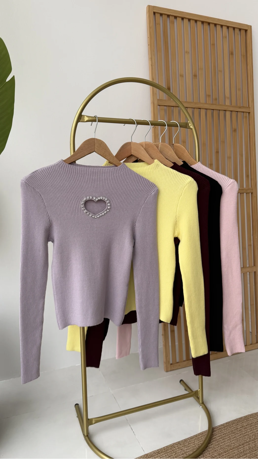 Dekolteli Kalp Detay Taşlı Triko Body - Lila - Kod: 4810