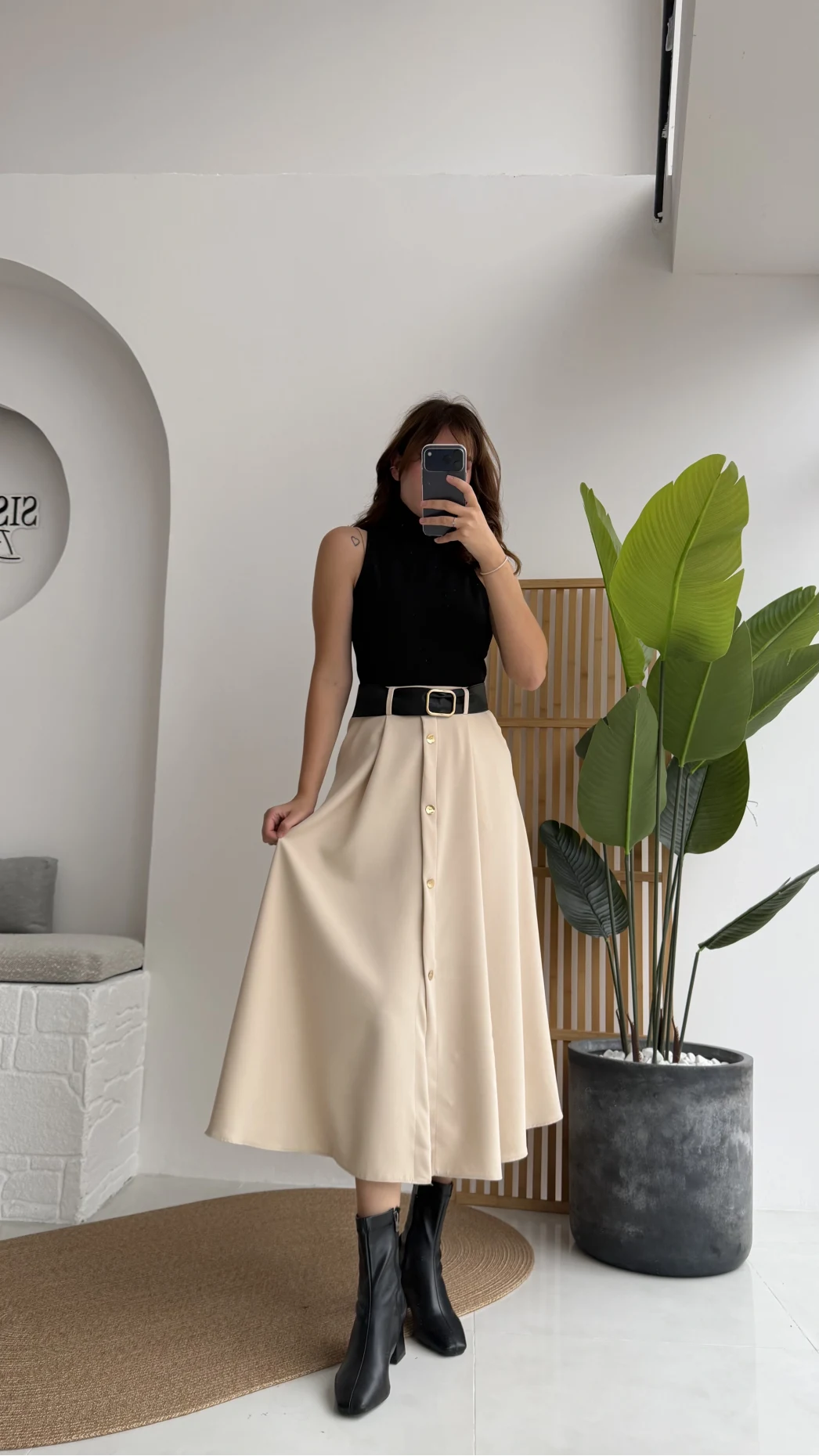 Deri Kemerli Eteği Düğmeli Elbise - Siyah Krem