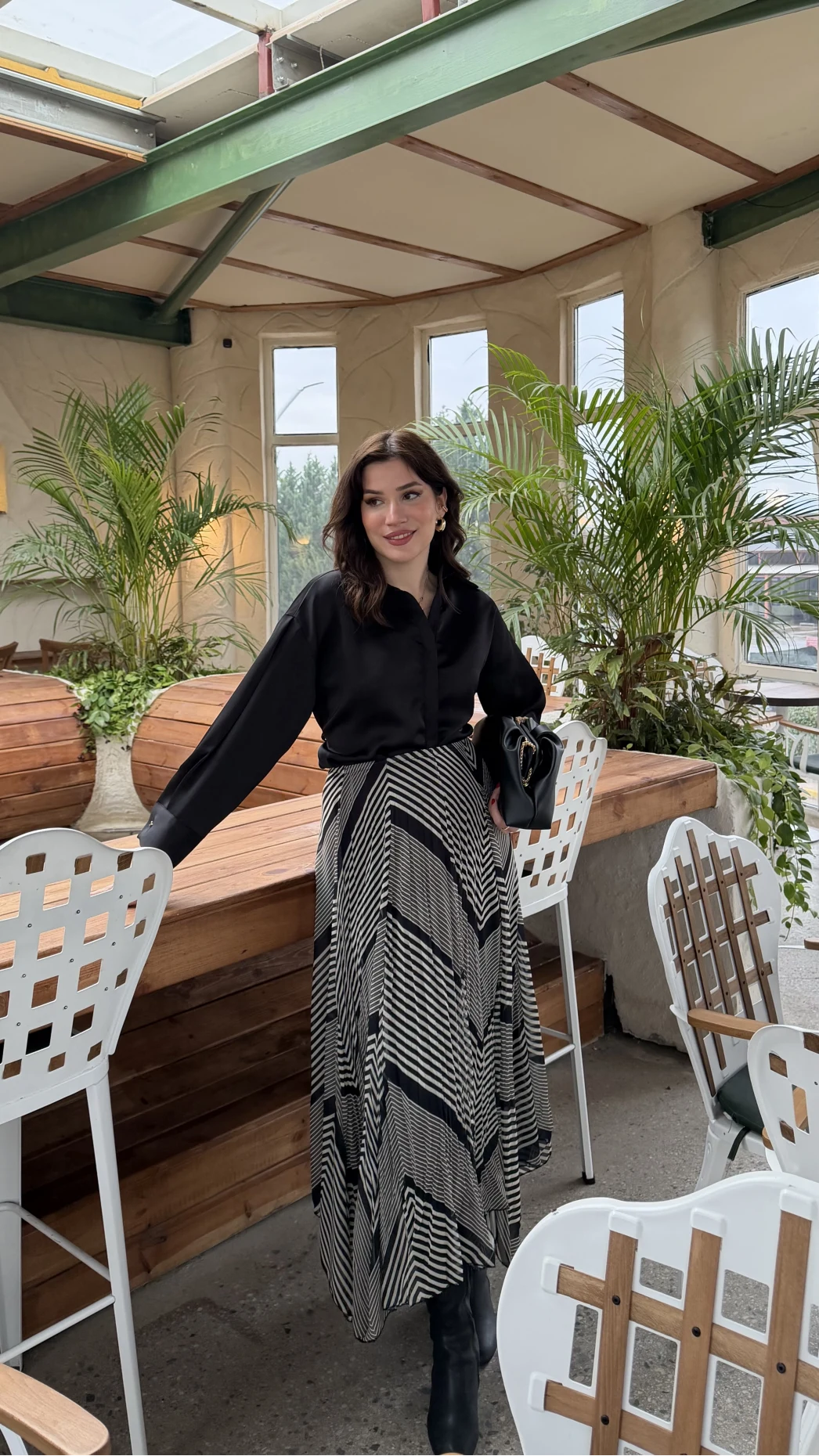 Diana Çizgili Asimetrik Kesim Şifon Etek - Siyah - Kod: 3373