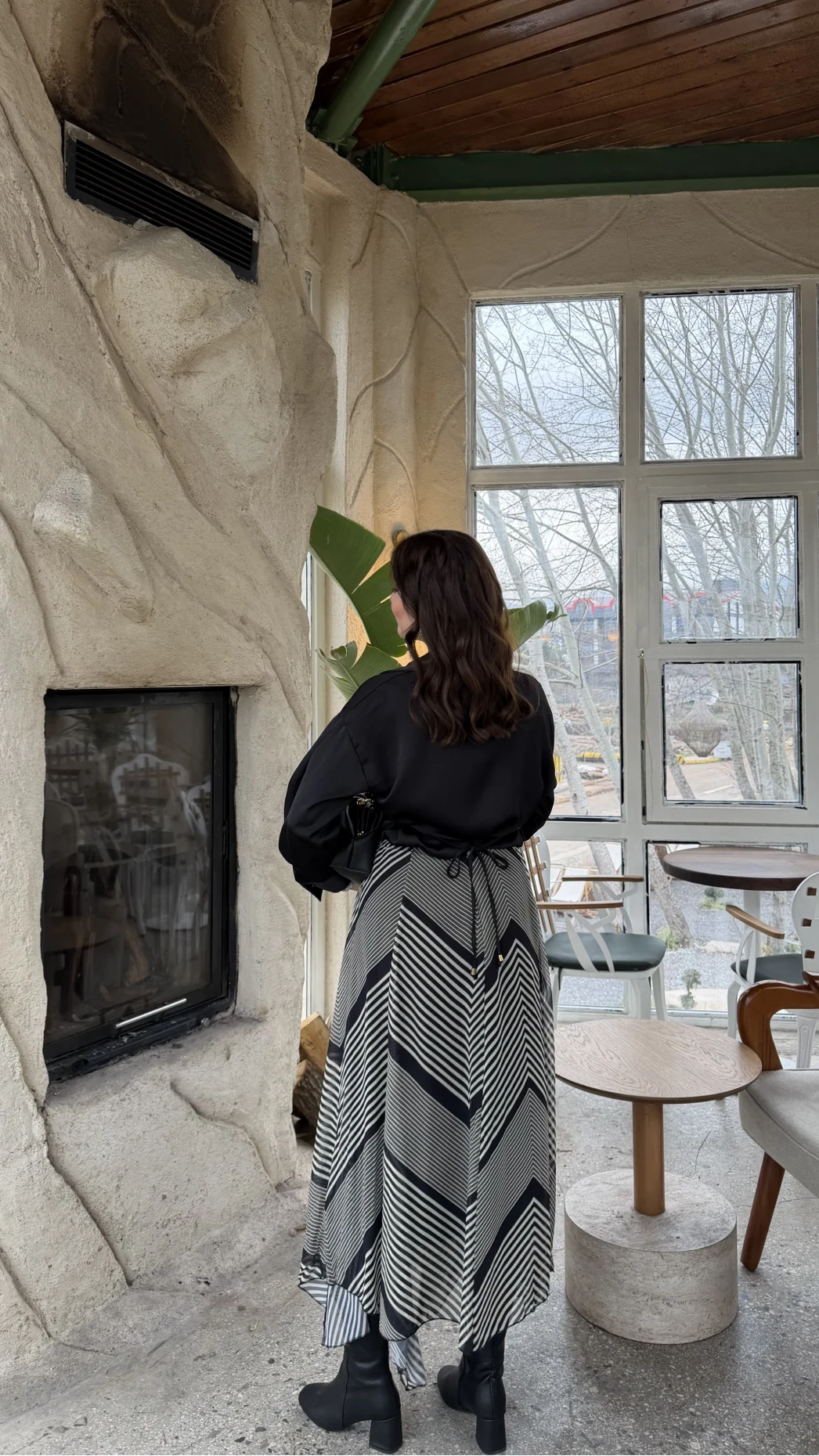 Diana Çizgili Asimetrik Kesim Şifon Etek - Siyah - Kod: 3373