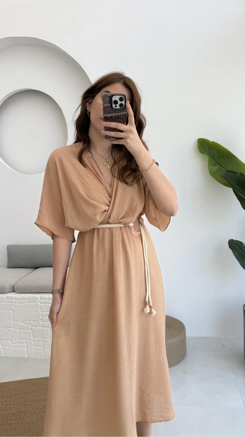 Diana V Yaka Kemerli Camel Elbise