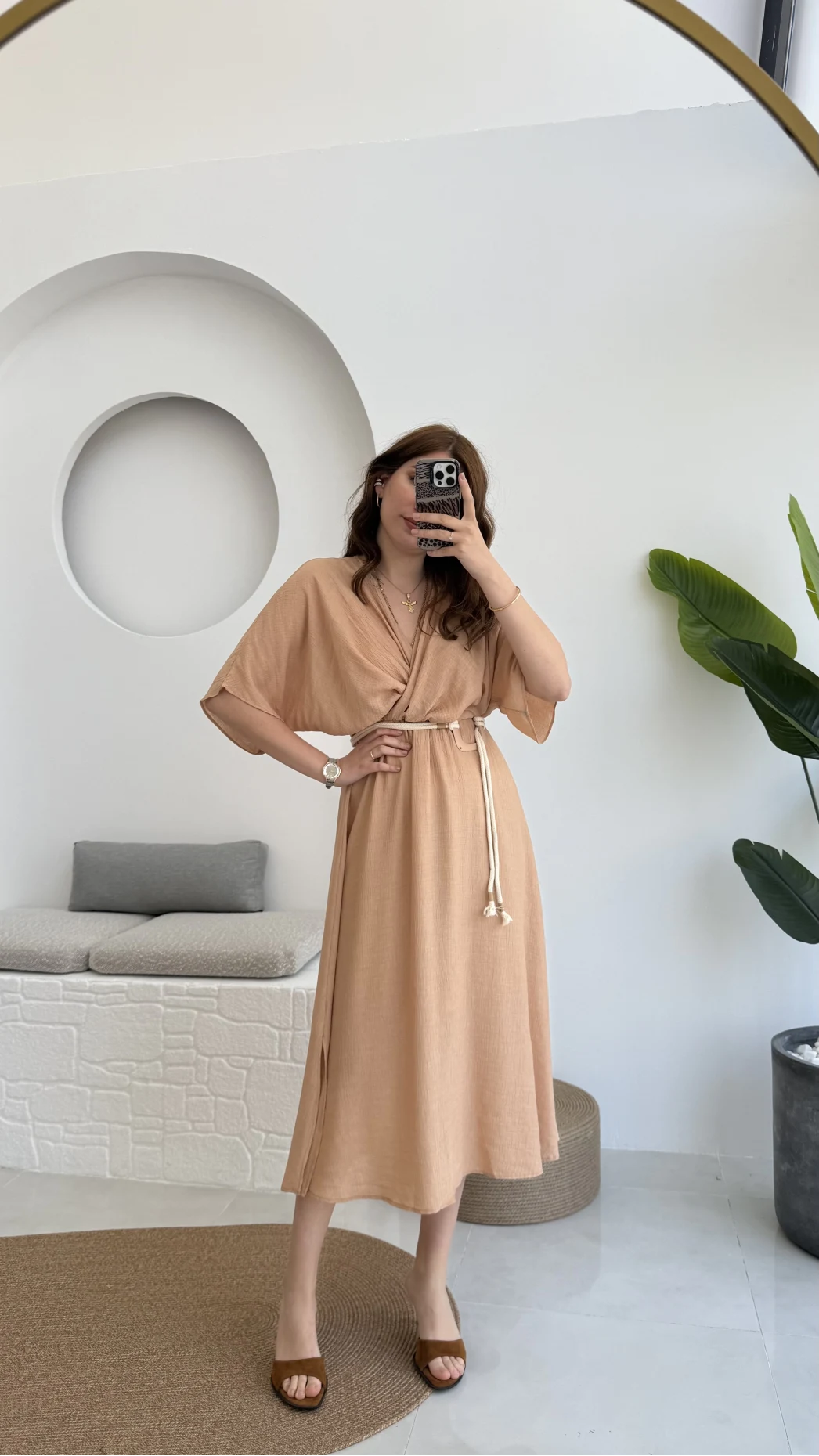 Diana V Yaka Kemerli Camel Elbise