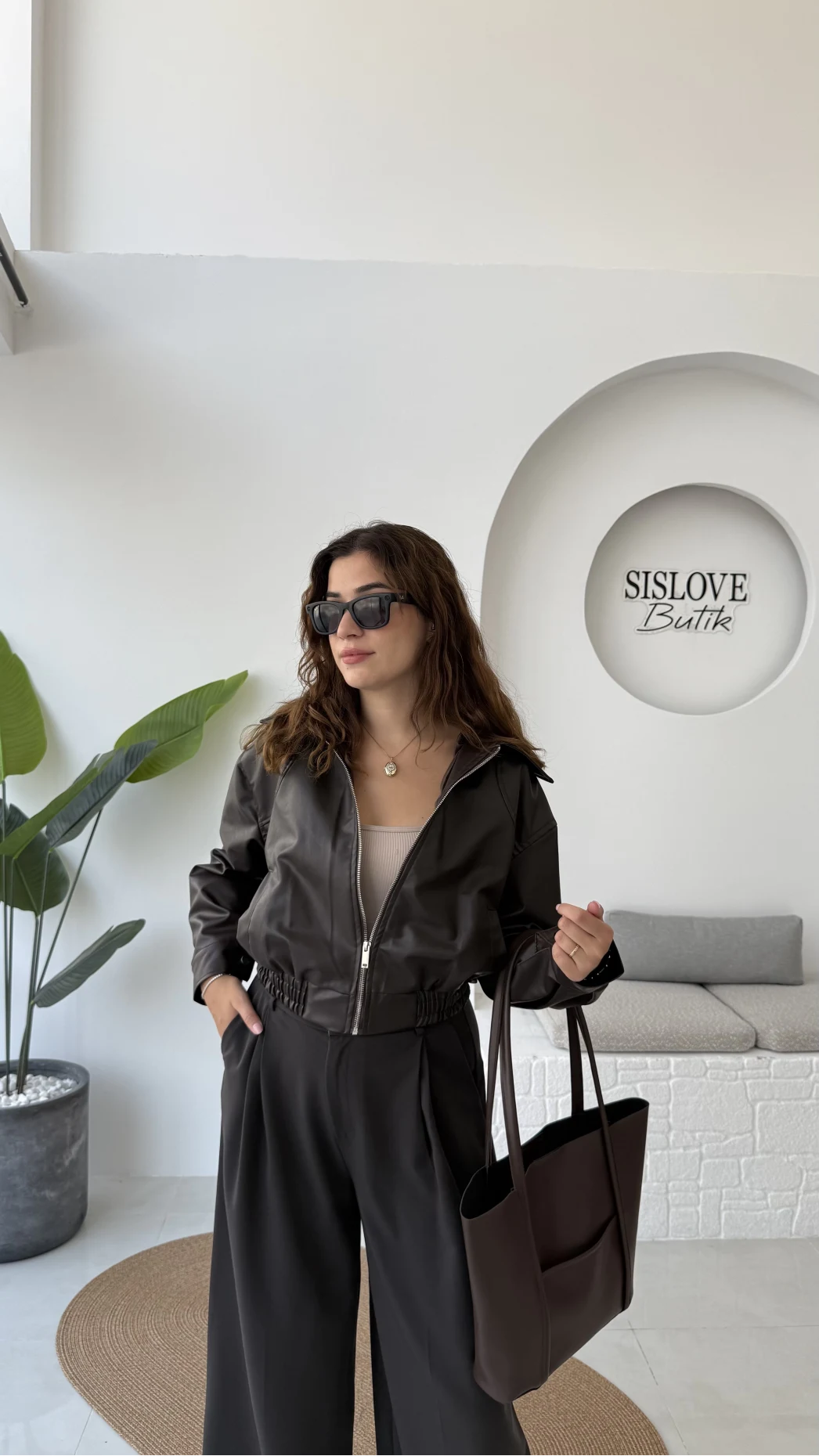 Dolly Beli Lastikli Kısa Deri Ceket - Kahve