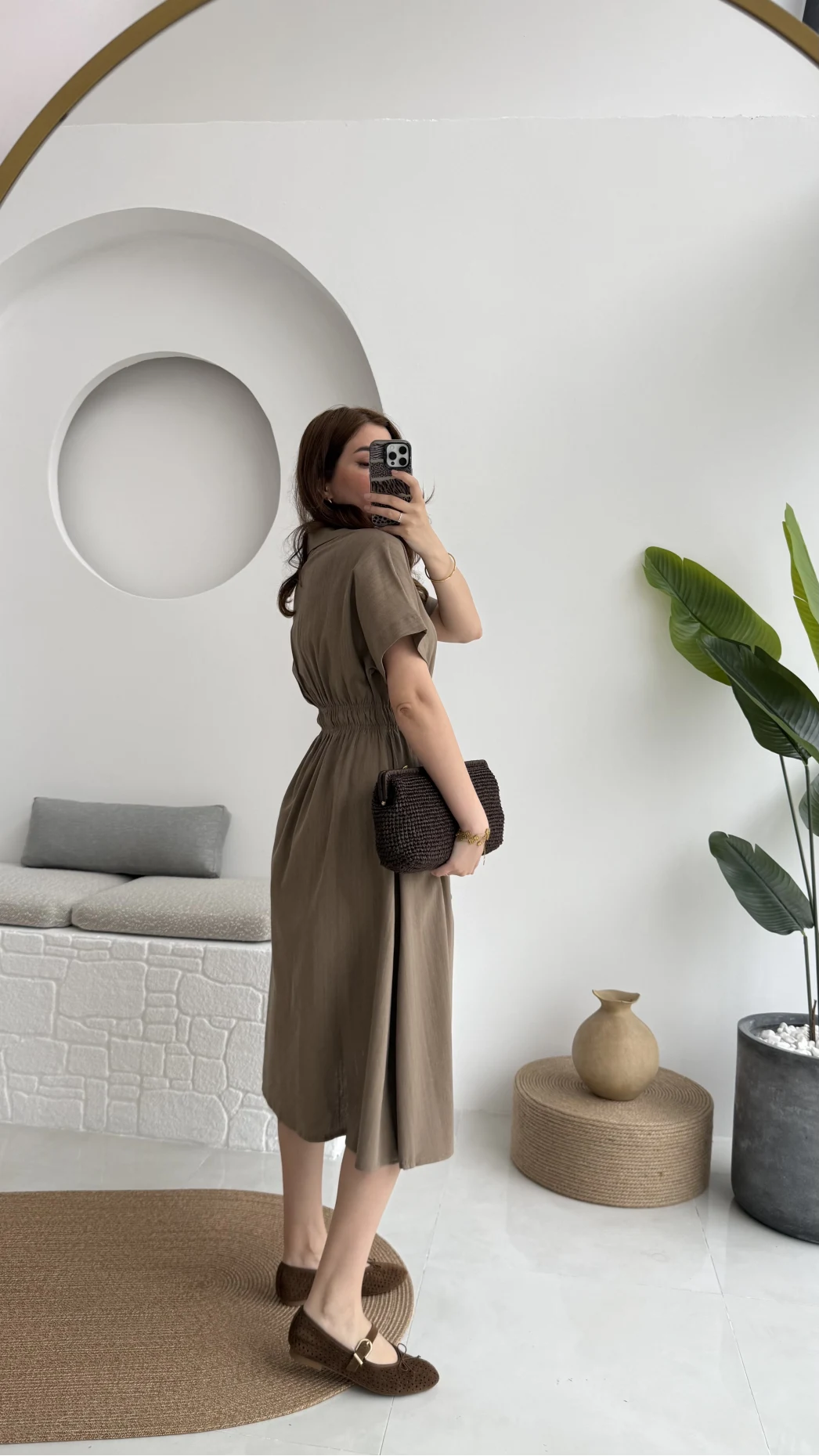 Düğmeli V Yaka Elbise - 2247 - Kahve