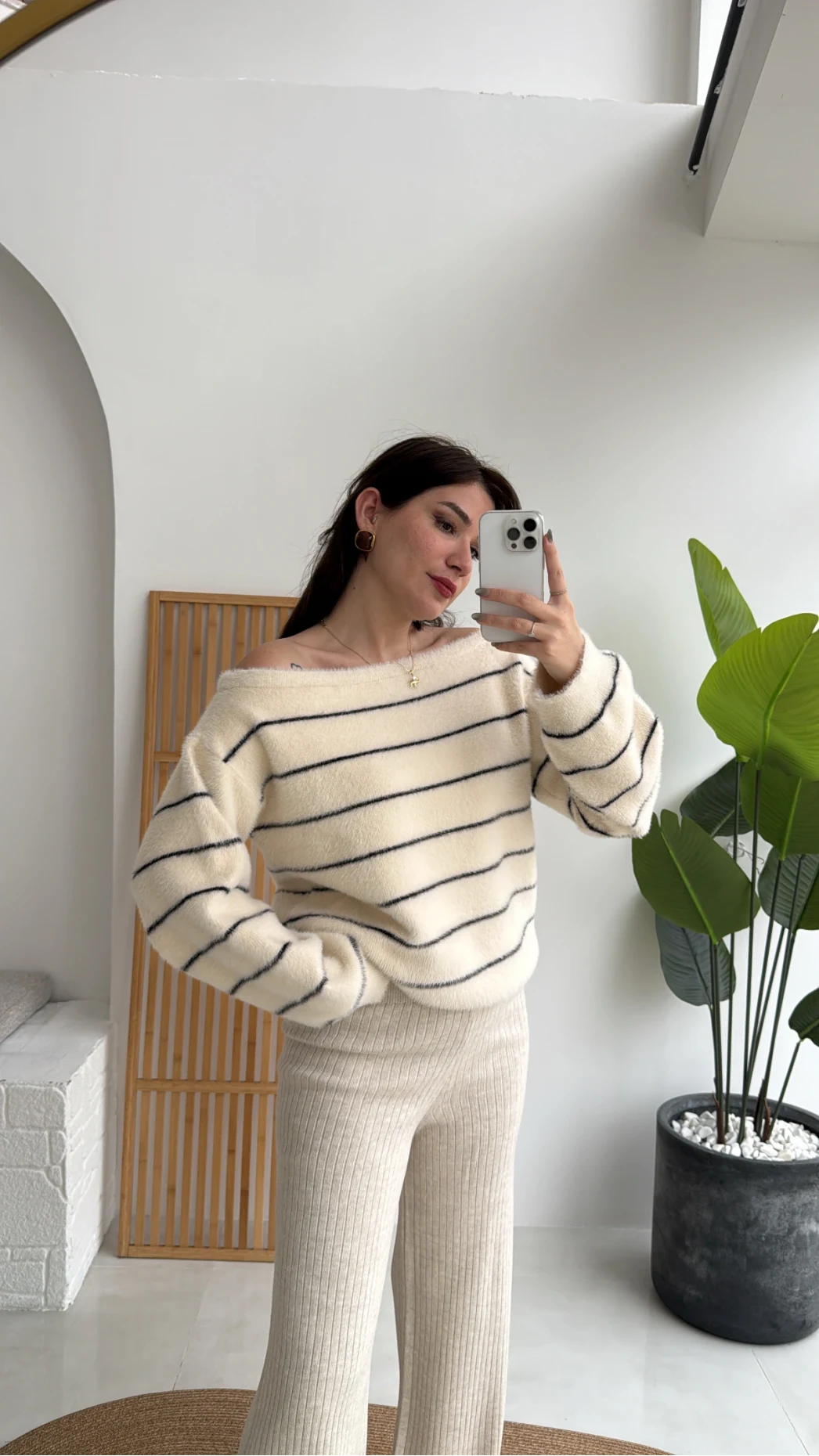 Edwin Kayık Yaka Yumoş Çizgili Kazak - Ekru