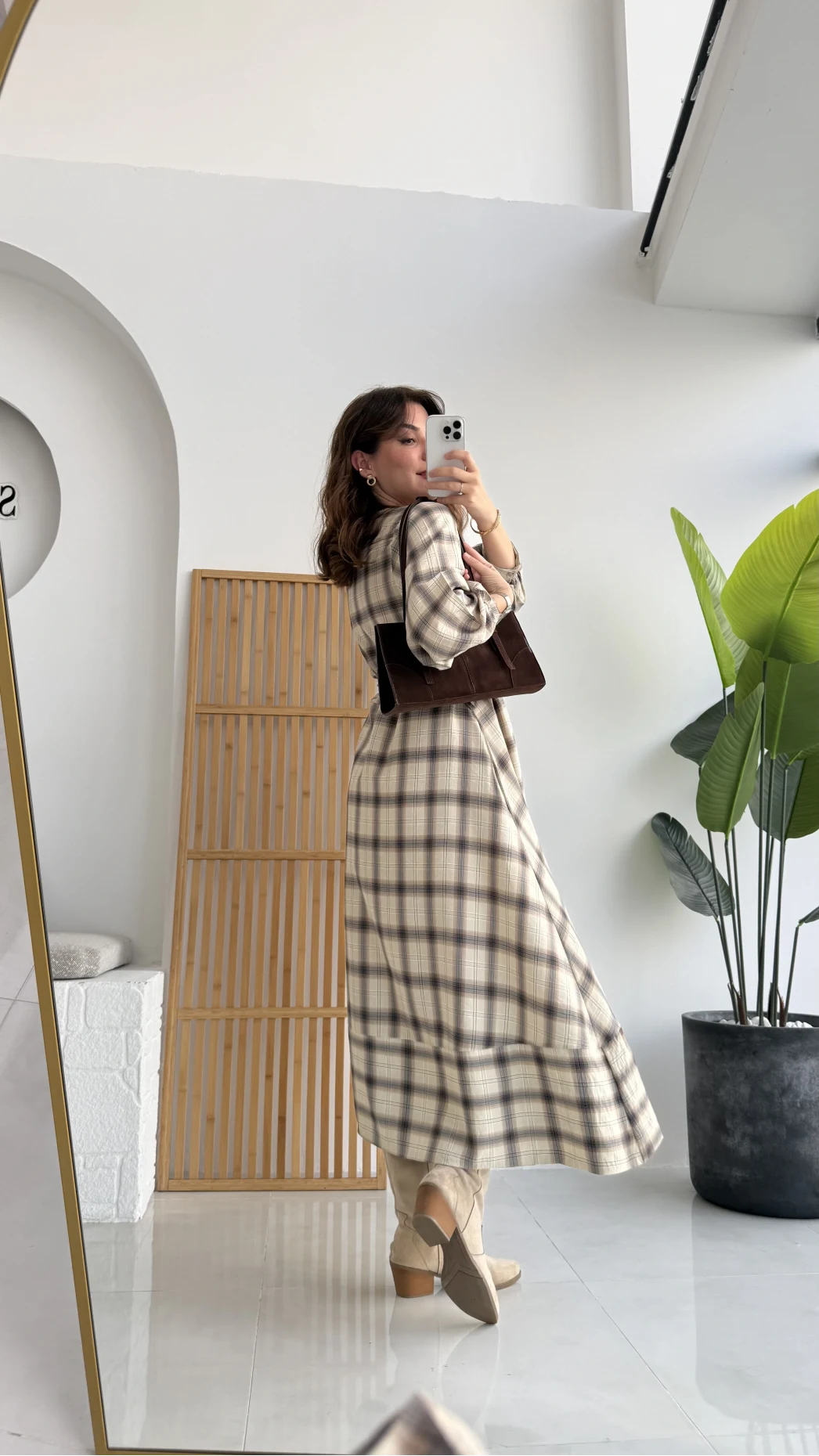 Ekose Desenli Kuşaklı Kloş Elbise - Bej - Kod:26502