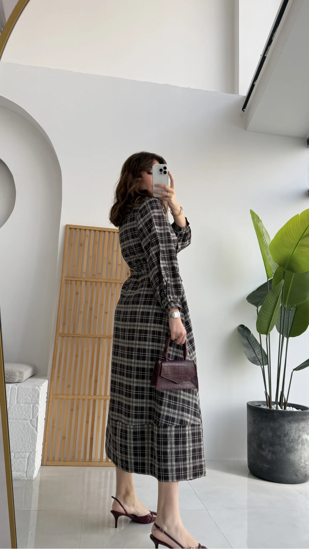 Ekose Desenli Kuşaklı Kloş Elbise - Kahverengi - Kod:26502