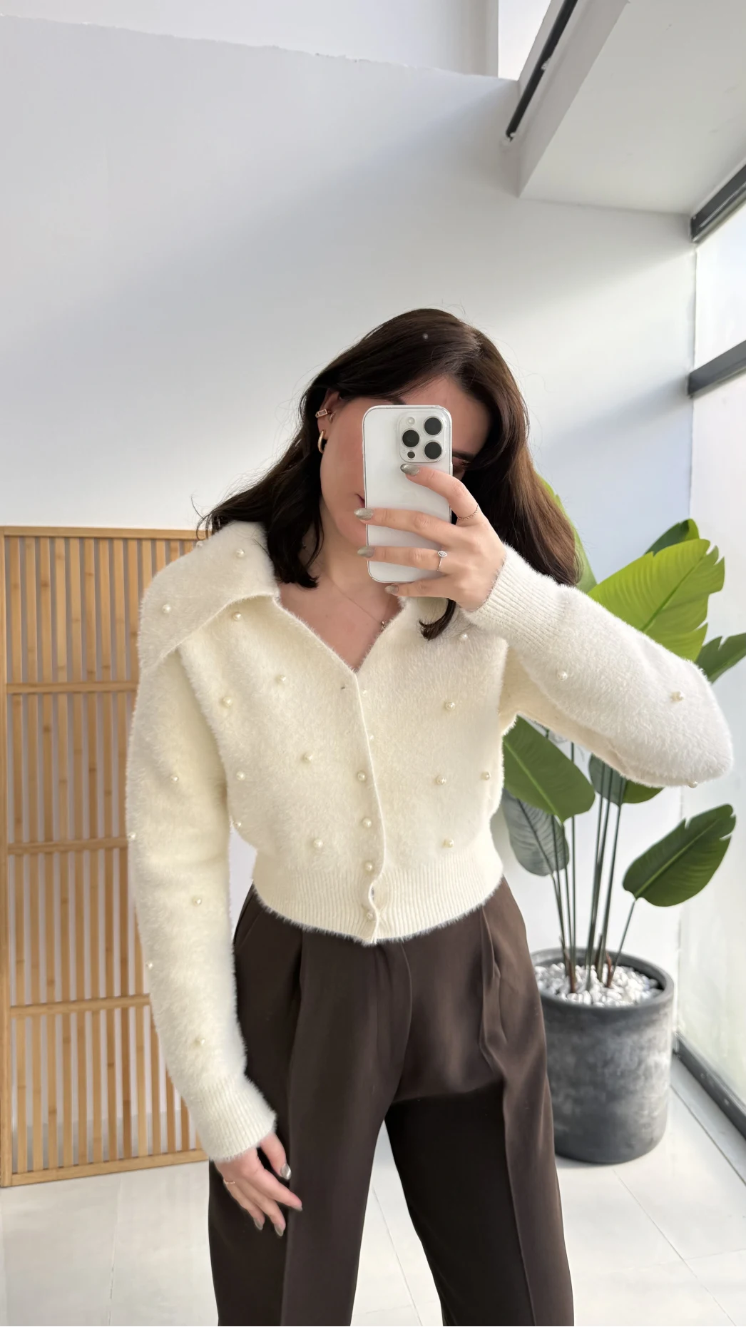 Ekru İnci İşlemeli Yumoş Hırka - Kod: 26861