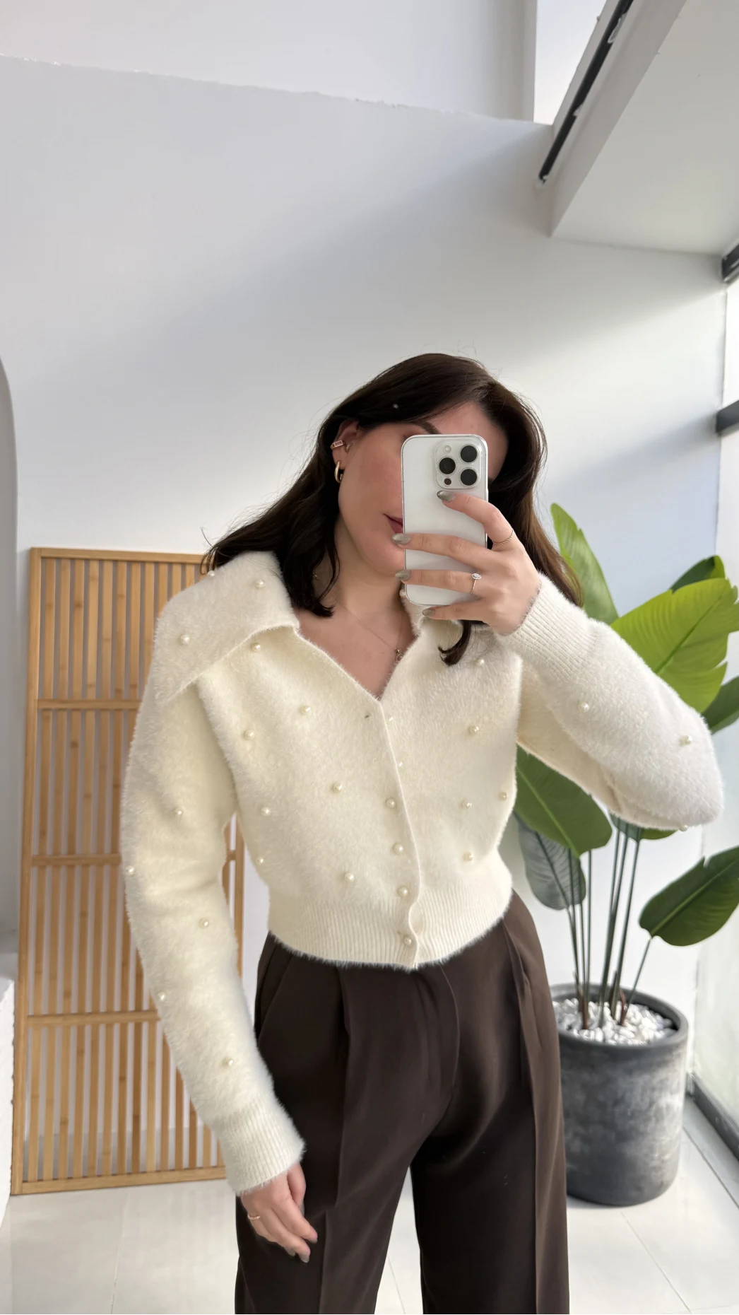 Ekru İnci İşlemeli Yumoş Hırka - Kod: 26861