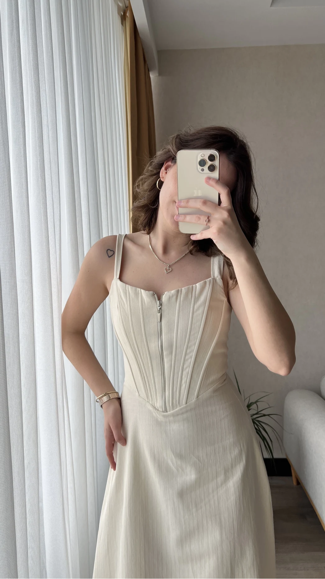 Elina Korseli Ekru Elbise