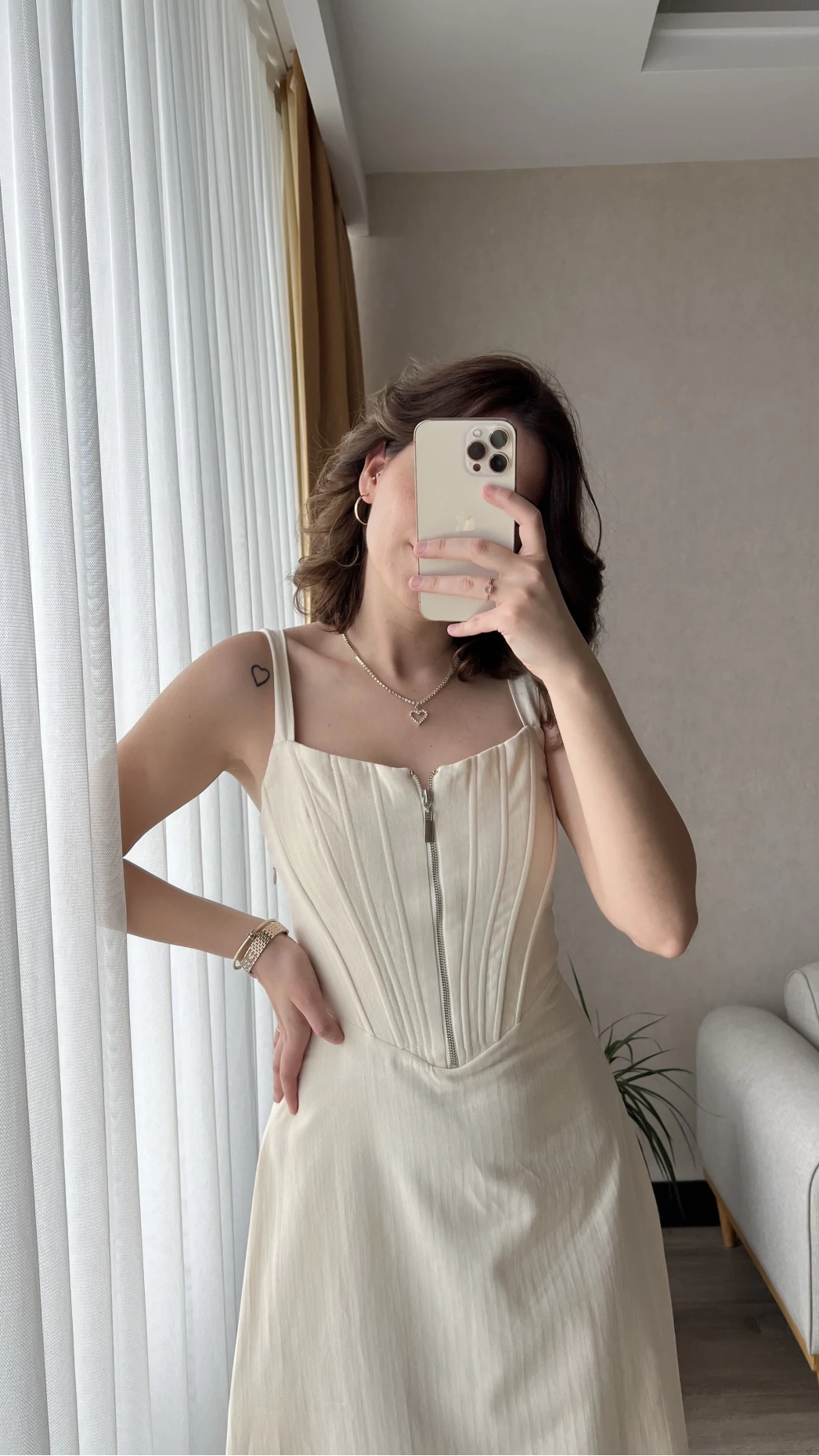 Elina Korseli Ekru Elbise