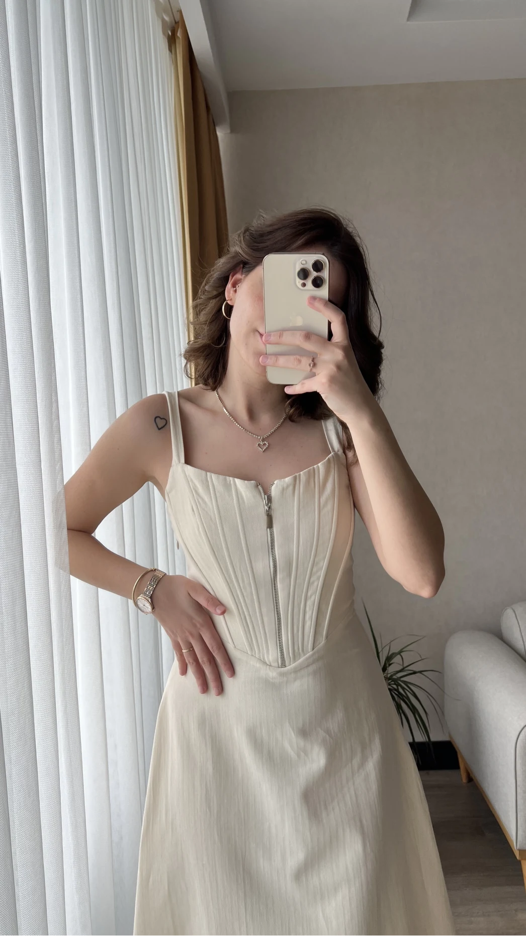 Elina Korseli Ekru Elbise