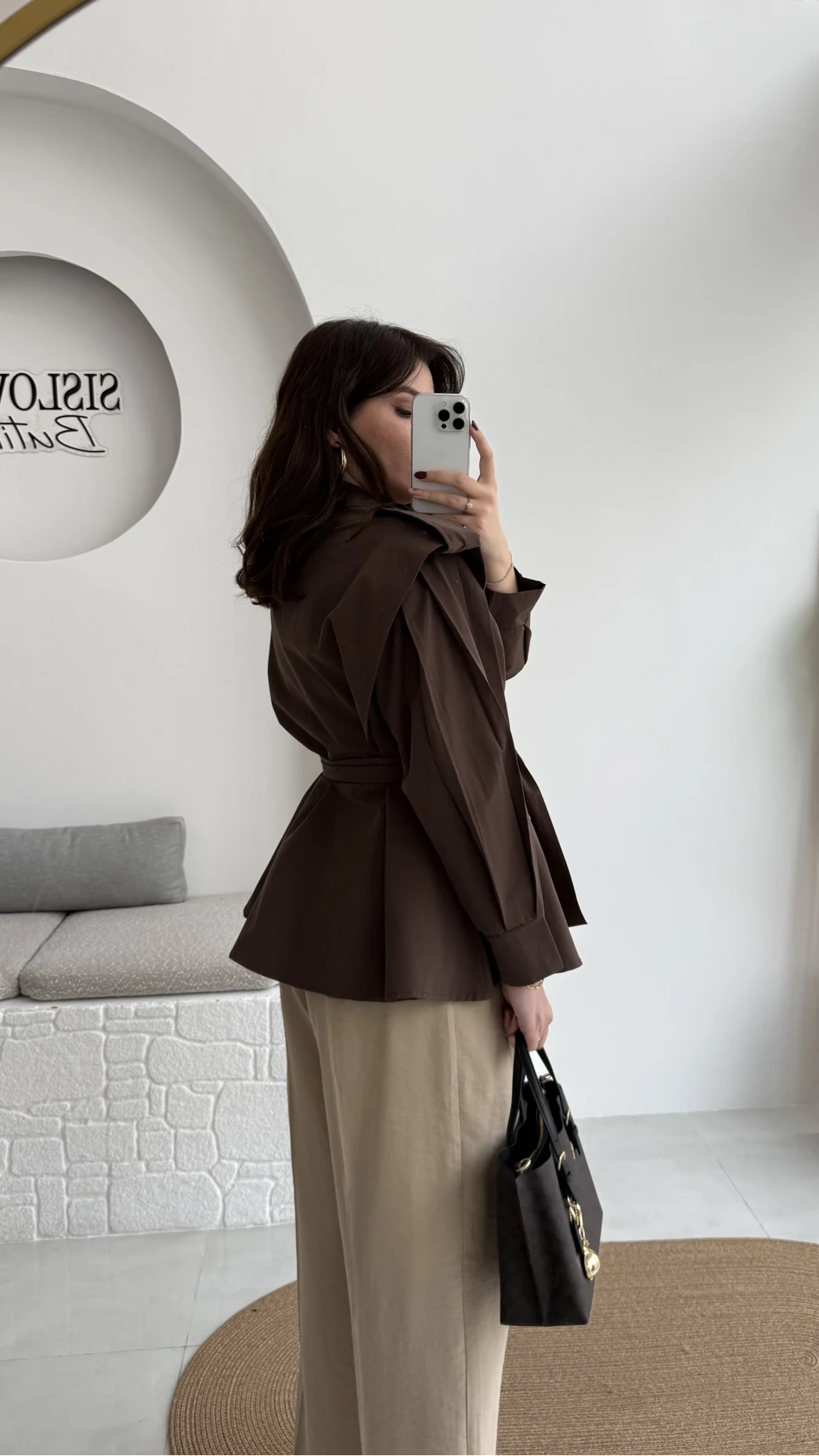 Emris Dik Yaka Geniş Omuzlu Kuşaklı Trenç - Acı Kahve - Kod: 7623