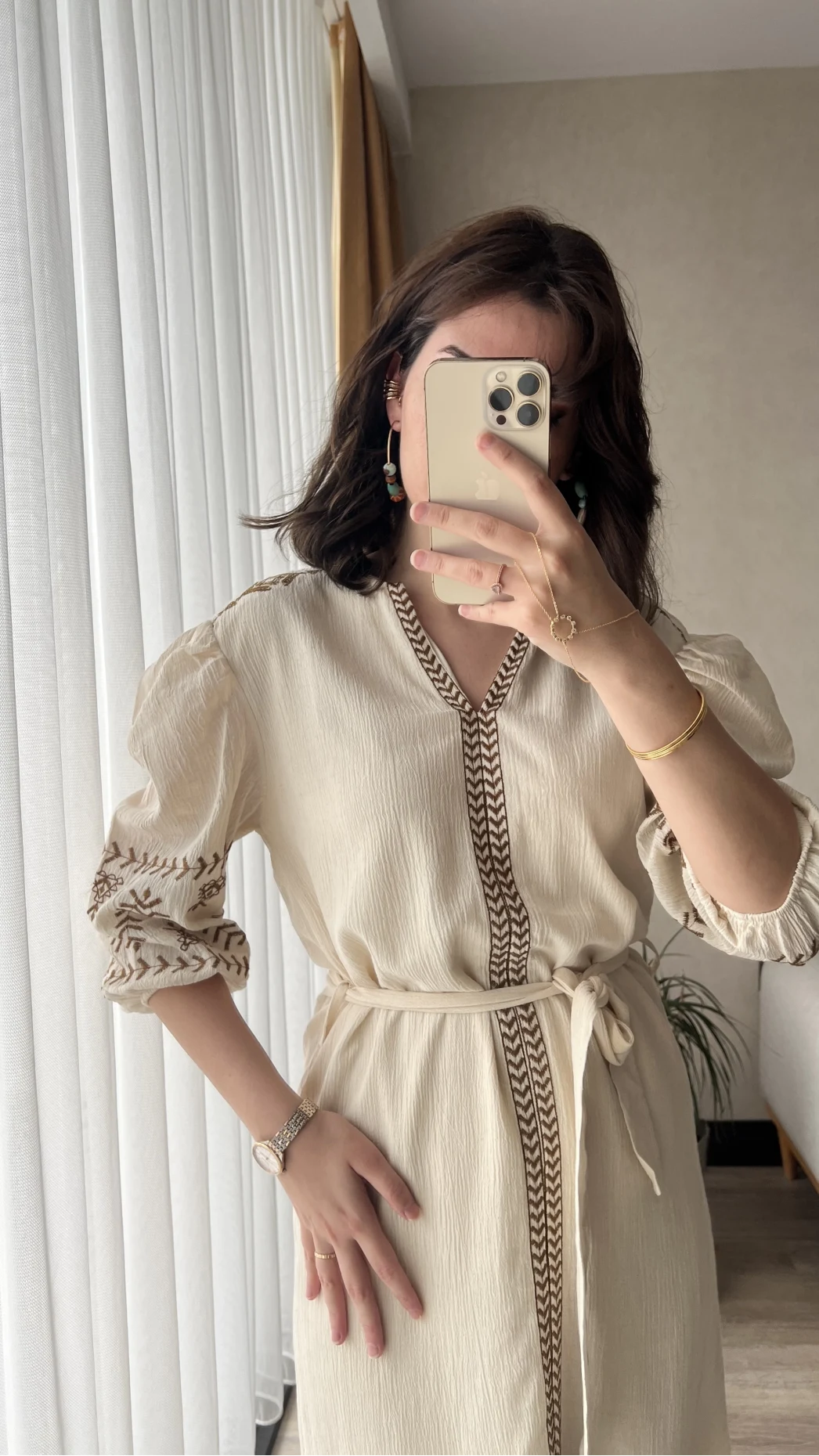 Etnik Desenli Nakış Detay Bej Elbise