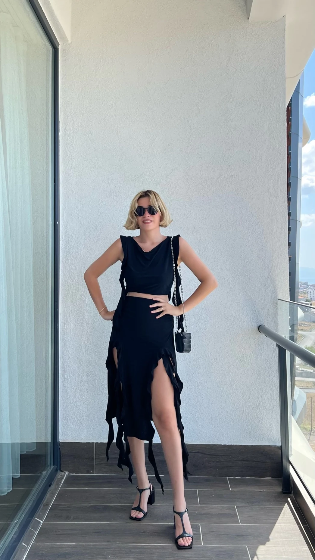 Fırfırlı Siyah Etek