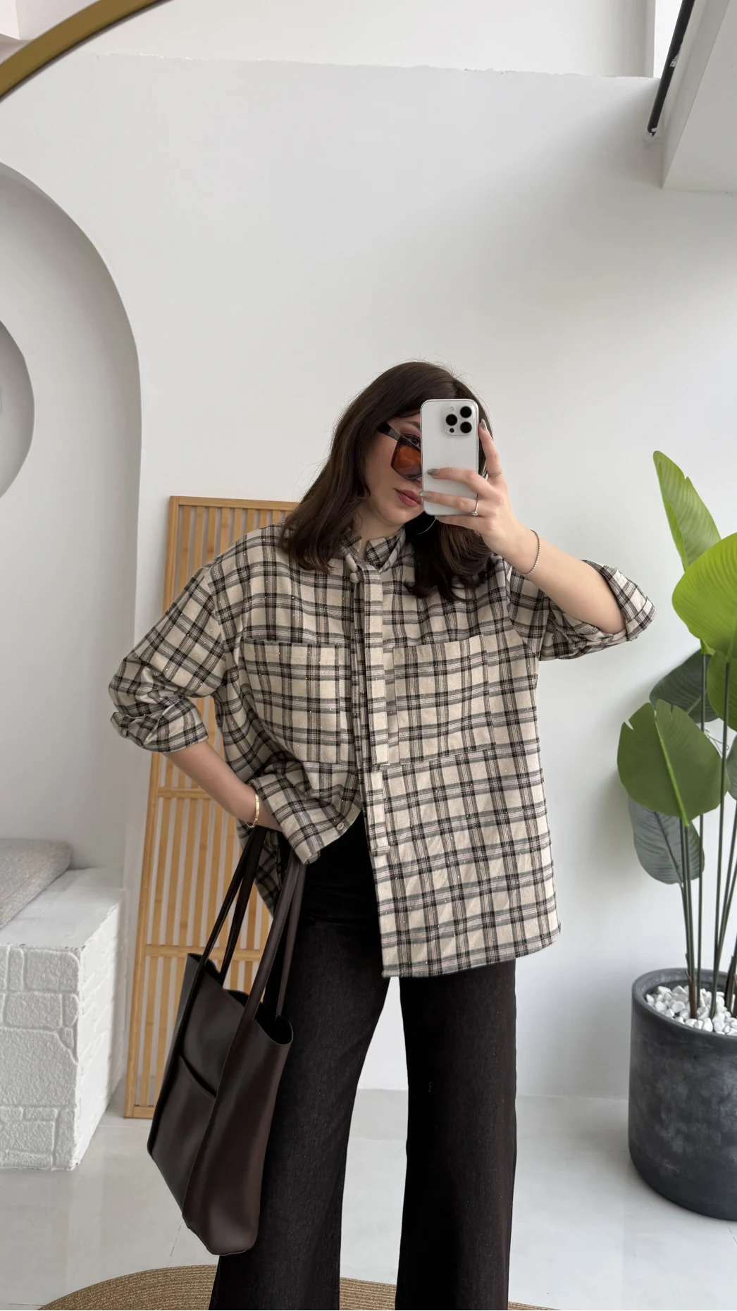 Fular Bağlamalı Taşlı Gömlek - Bej - Kod: 2180