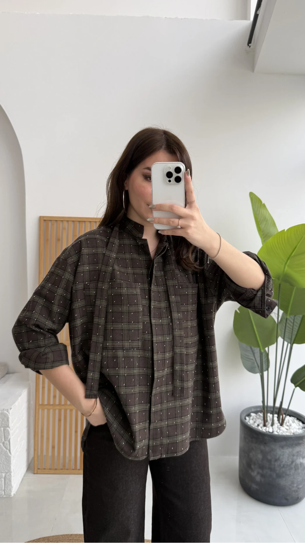 Fular Bağlamalı Taşlı Gömlek - Kahverengi - Kod: 2180