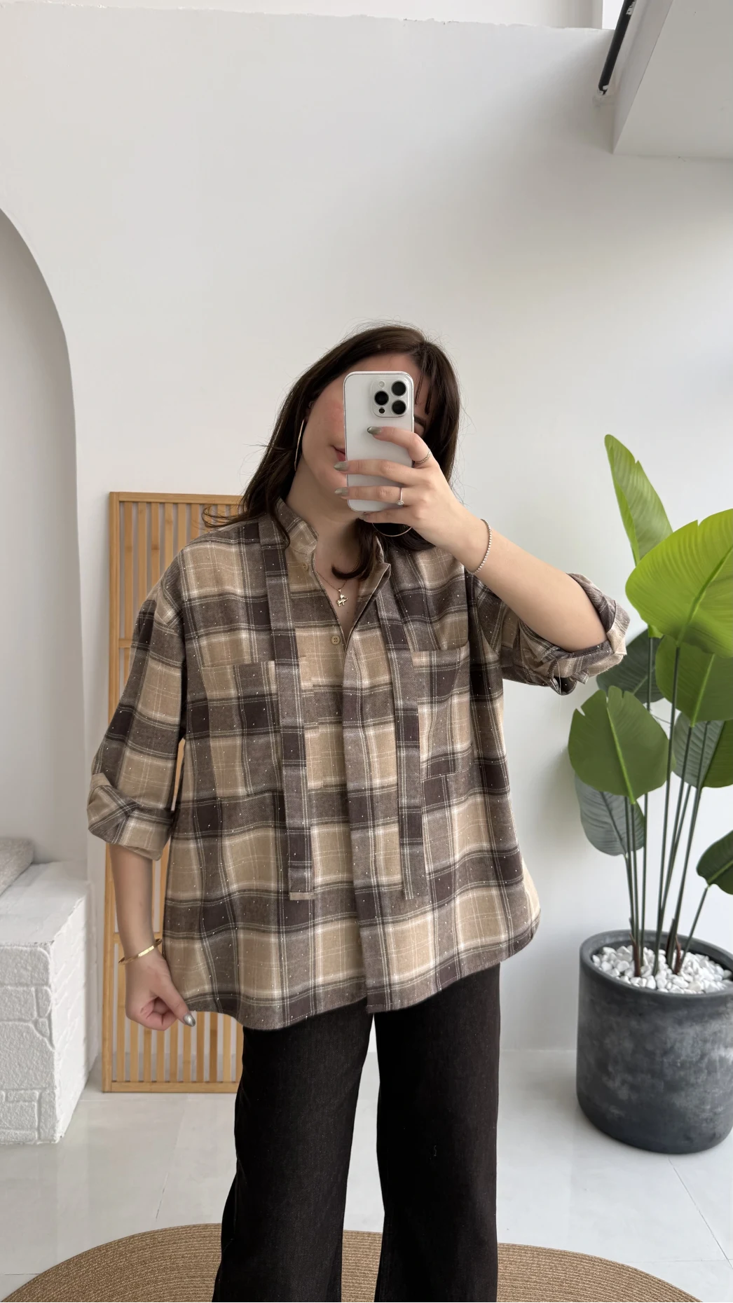 Fular Bağlamalı Taşlı Gömlek - Taş - Kod: 2180