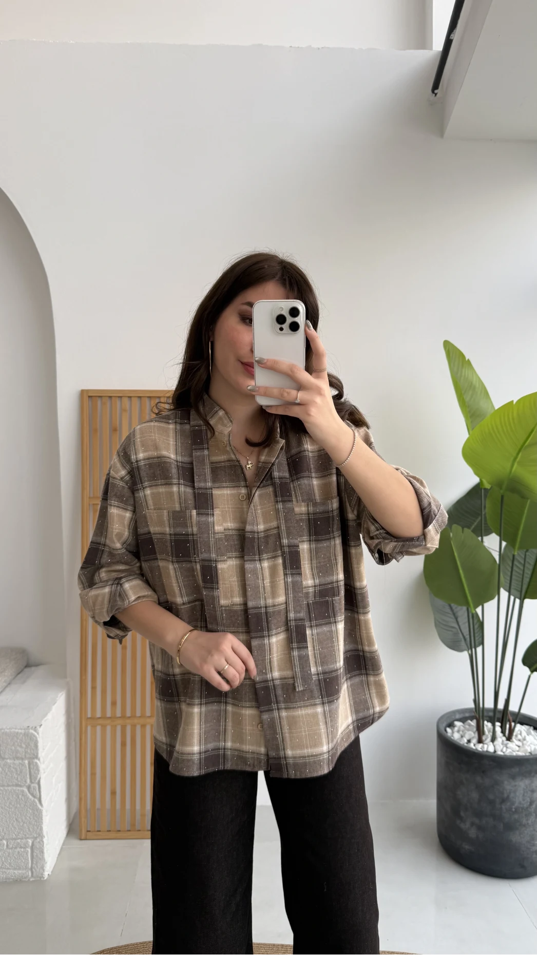 Fular Bağlamalı Taşlı Gömlek - Taş - Kod: 2180