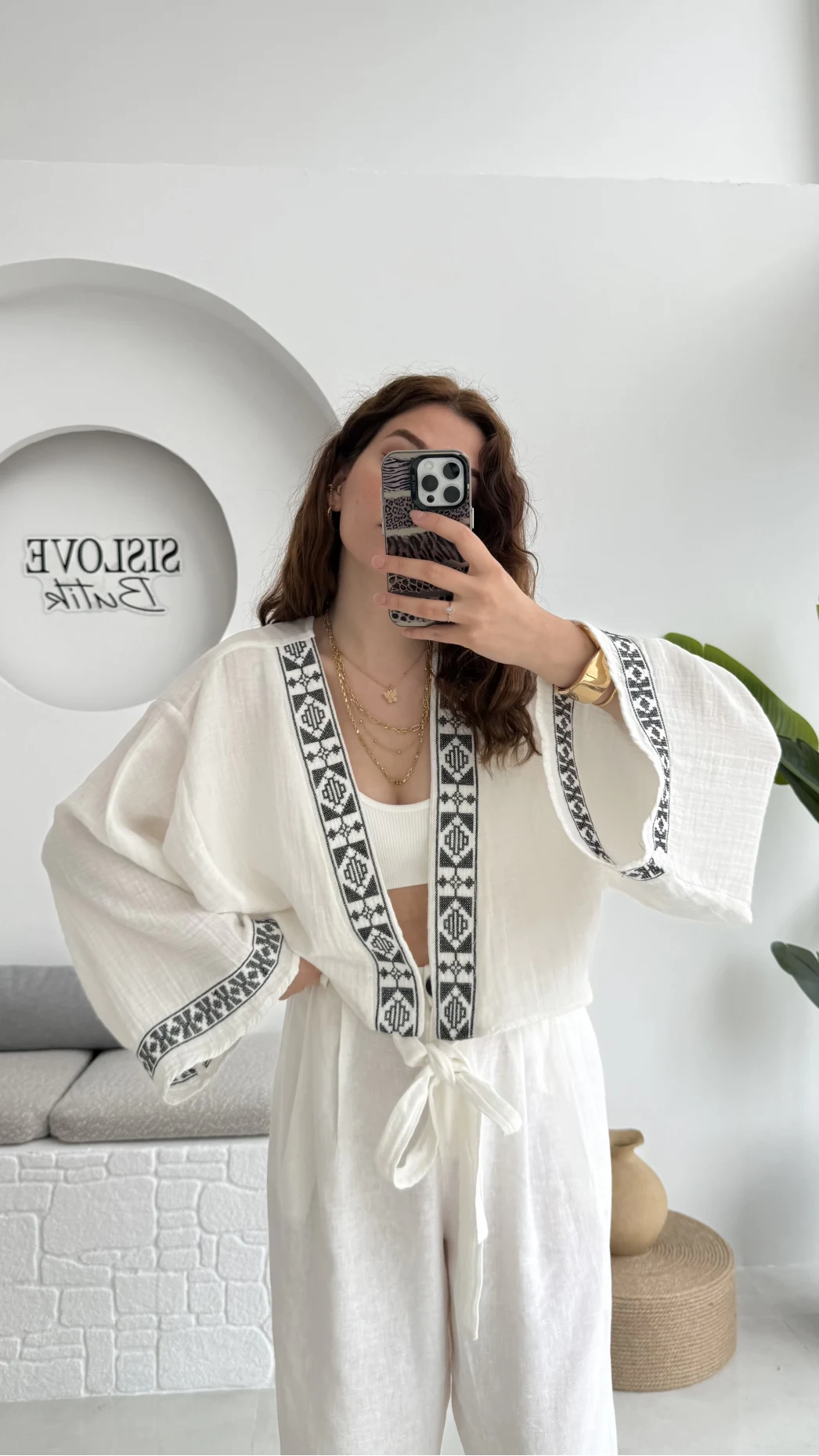 Geniş Kol Nakışlı Bağlamalı Kimono - Kırık Beyaz - 7014