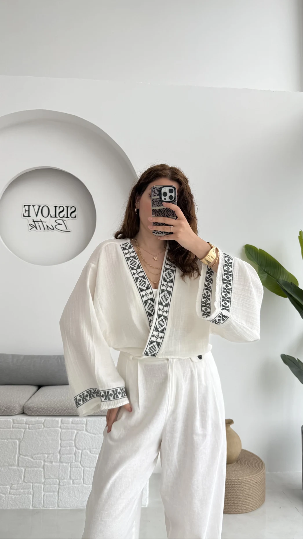 Geniş Kol Nakışlı Bağlamalı Kimono - Kırık Beyaz - 7014