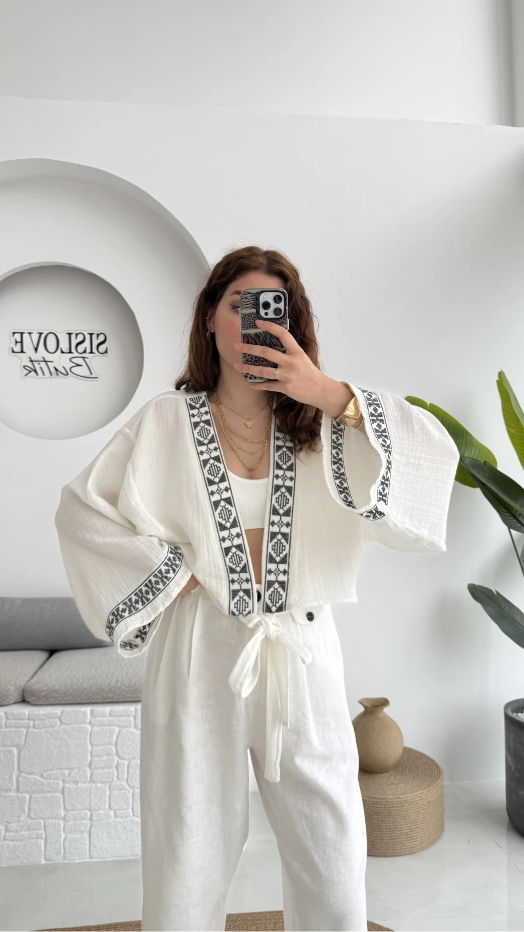 Geniş Kol Nakışlı Bağlamalı Kimono - Kırık Beyaz - 7014