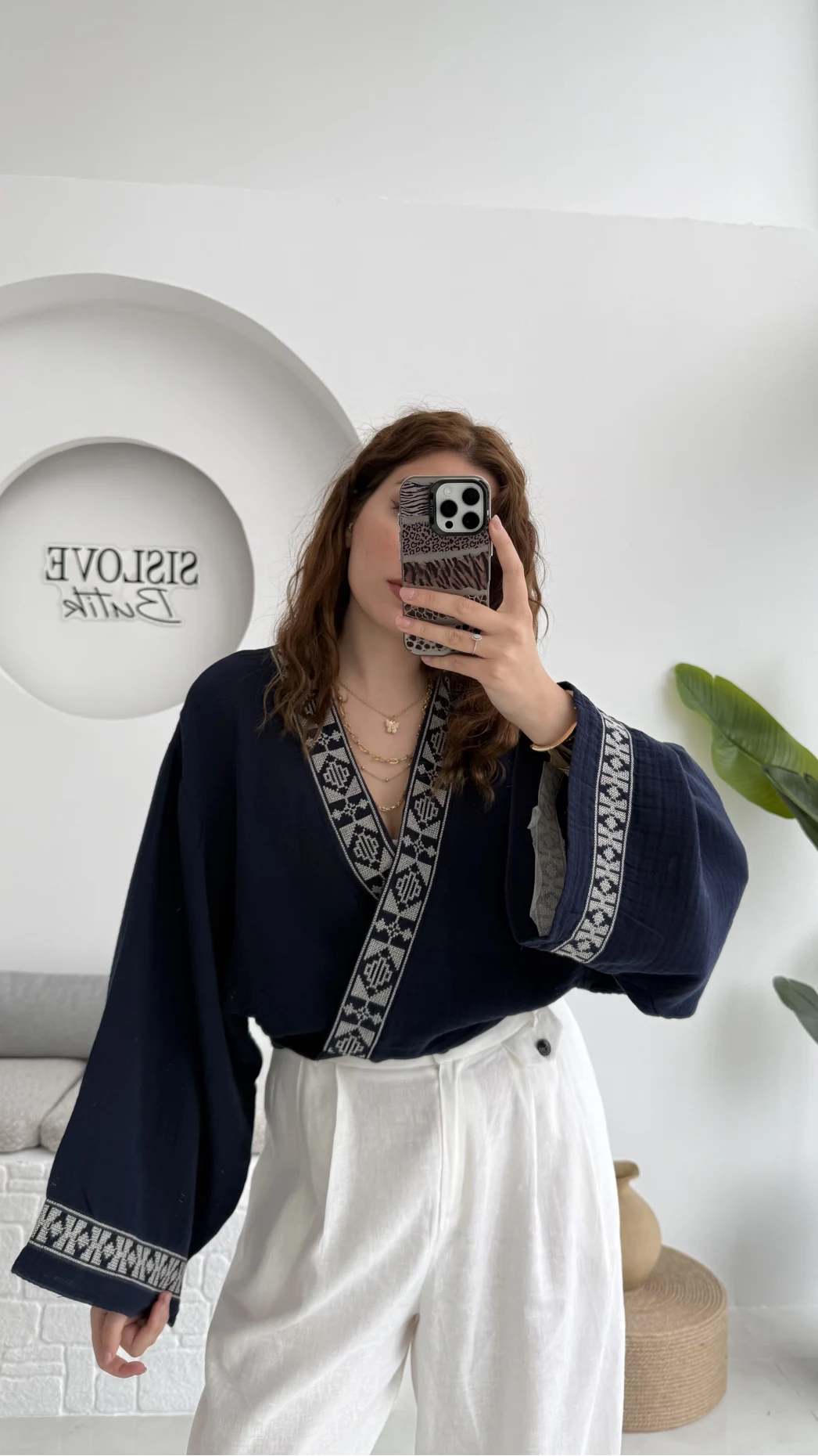 Geniş Kol Nakışlı Bağlamalı Kimono - Lacivert - 7014