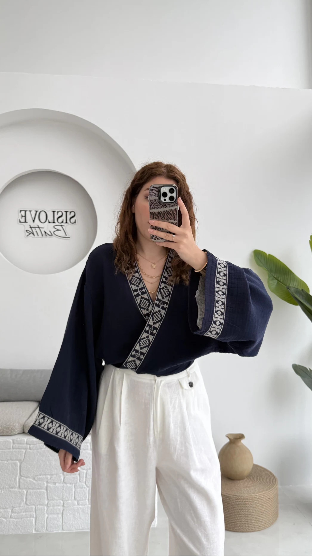 Geniş Kol Nakışlı Bağlamalı Kimono - Lacivert - 7014