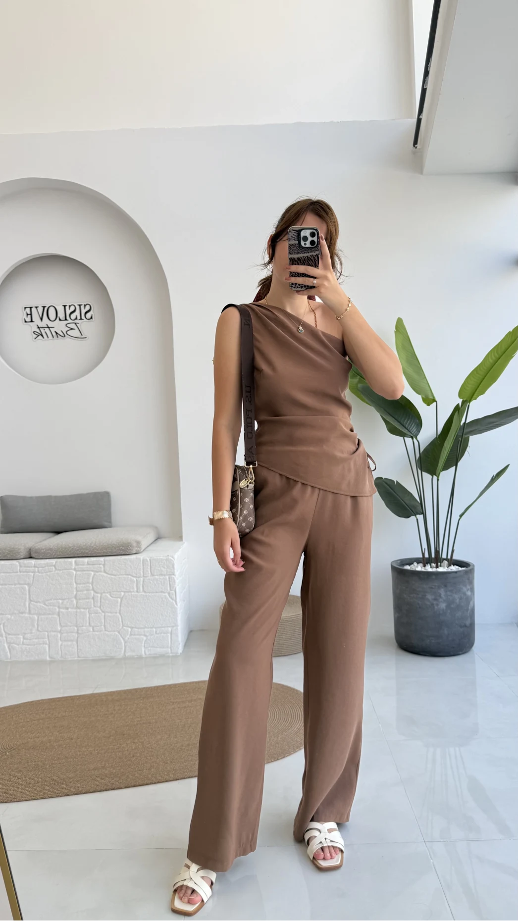 Gilda Tek Omuz Asimetrik Kesim Takım - Kahve