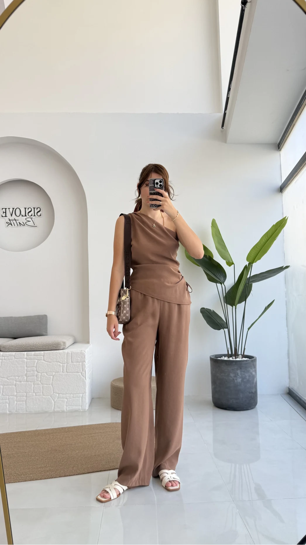 Gilda Tek Omuz Asimetrik Kesim Takım - Kahve