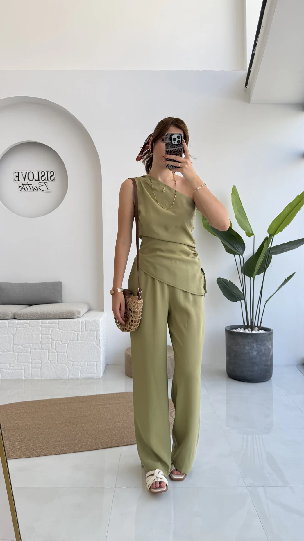 Gilda Tek Omuz Asimetrik Kesim Takım - Yeşil