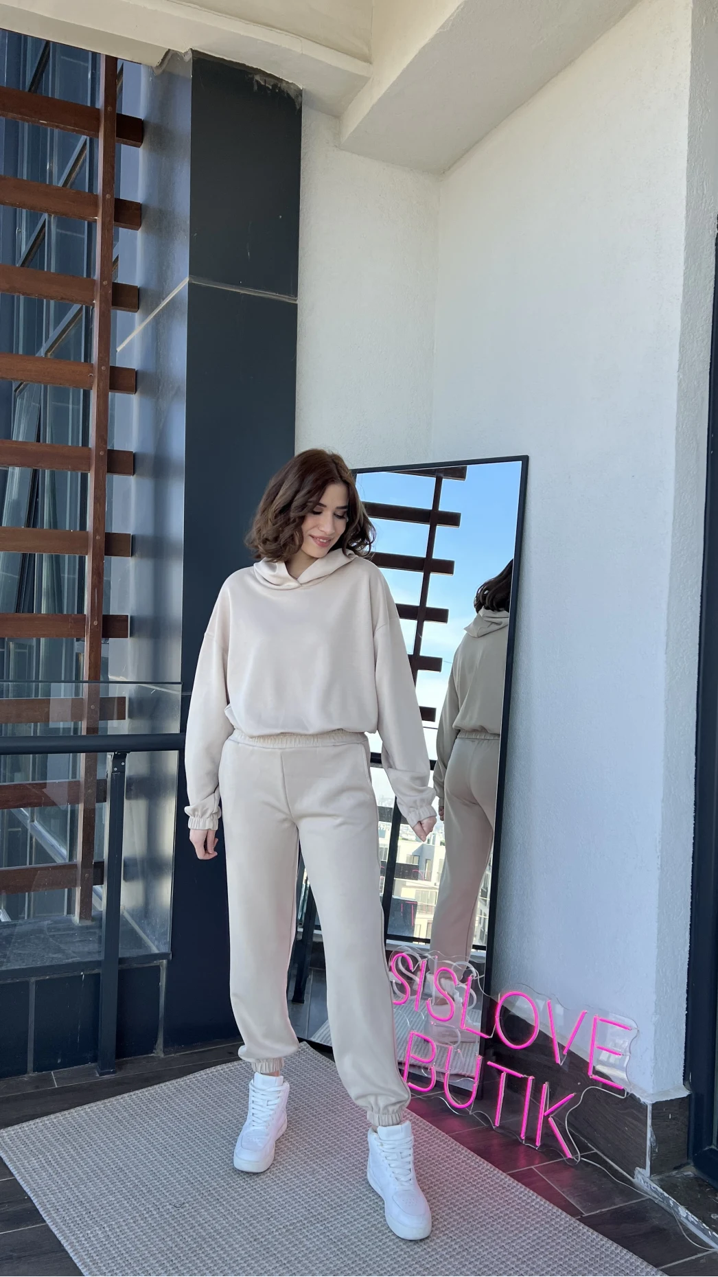 Helly Modal Takım Krem