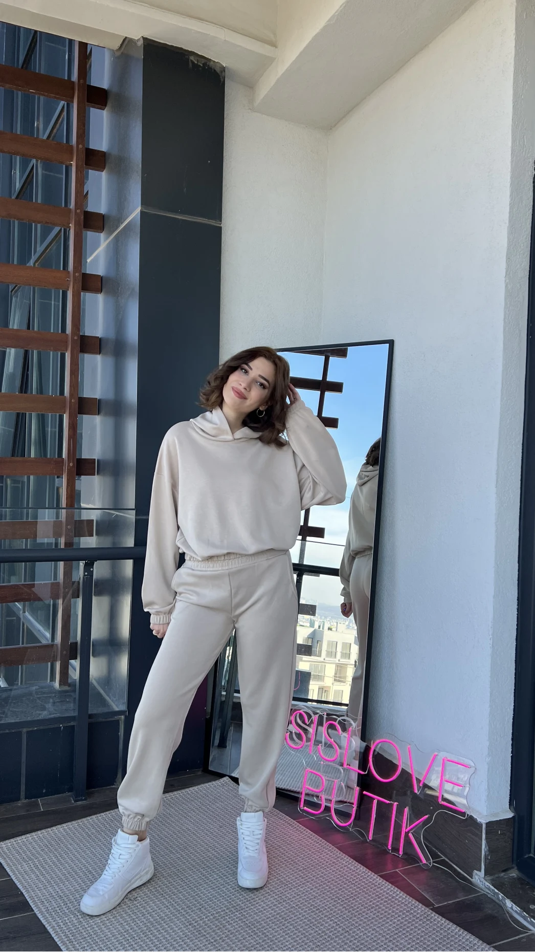 Helly Modal Takım Krem