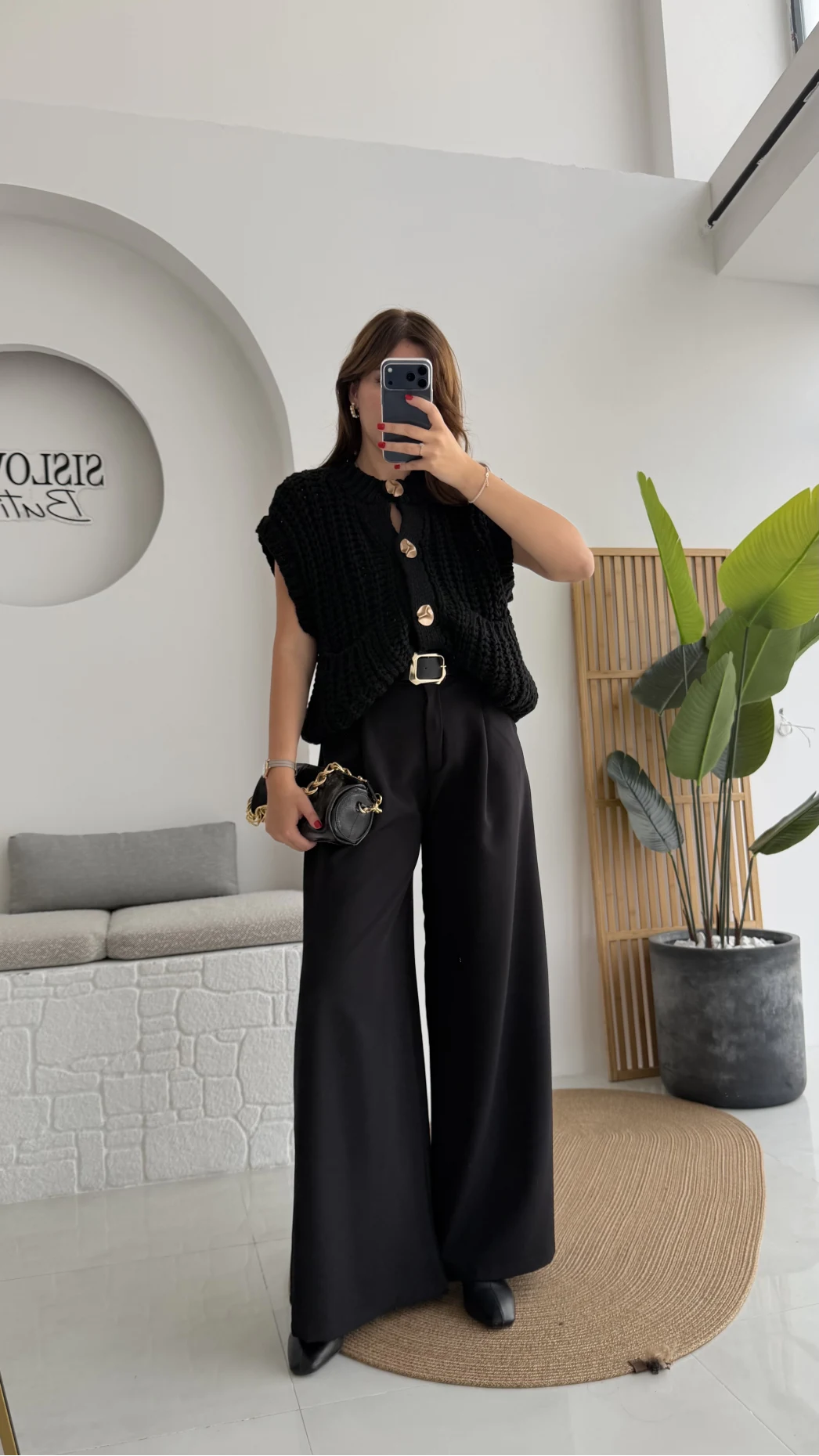 Hera Kemerli Bol Paça Kumaş Pantolon - Siyah