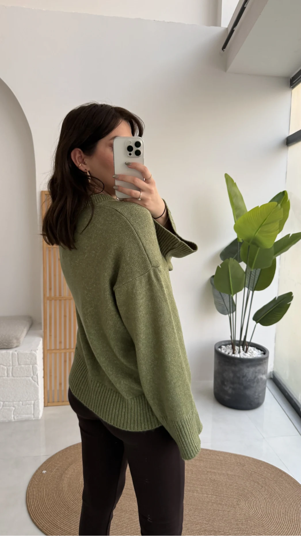 Hilary Yakası Aksesuar Detaylı Fular Bağlamalı Kazak - Mint