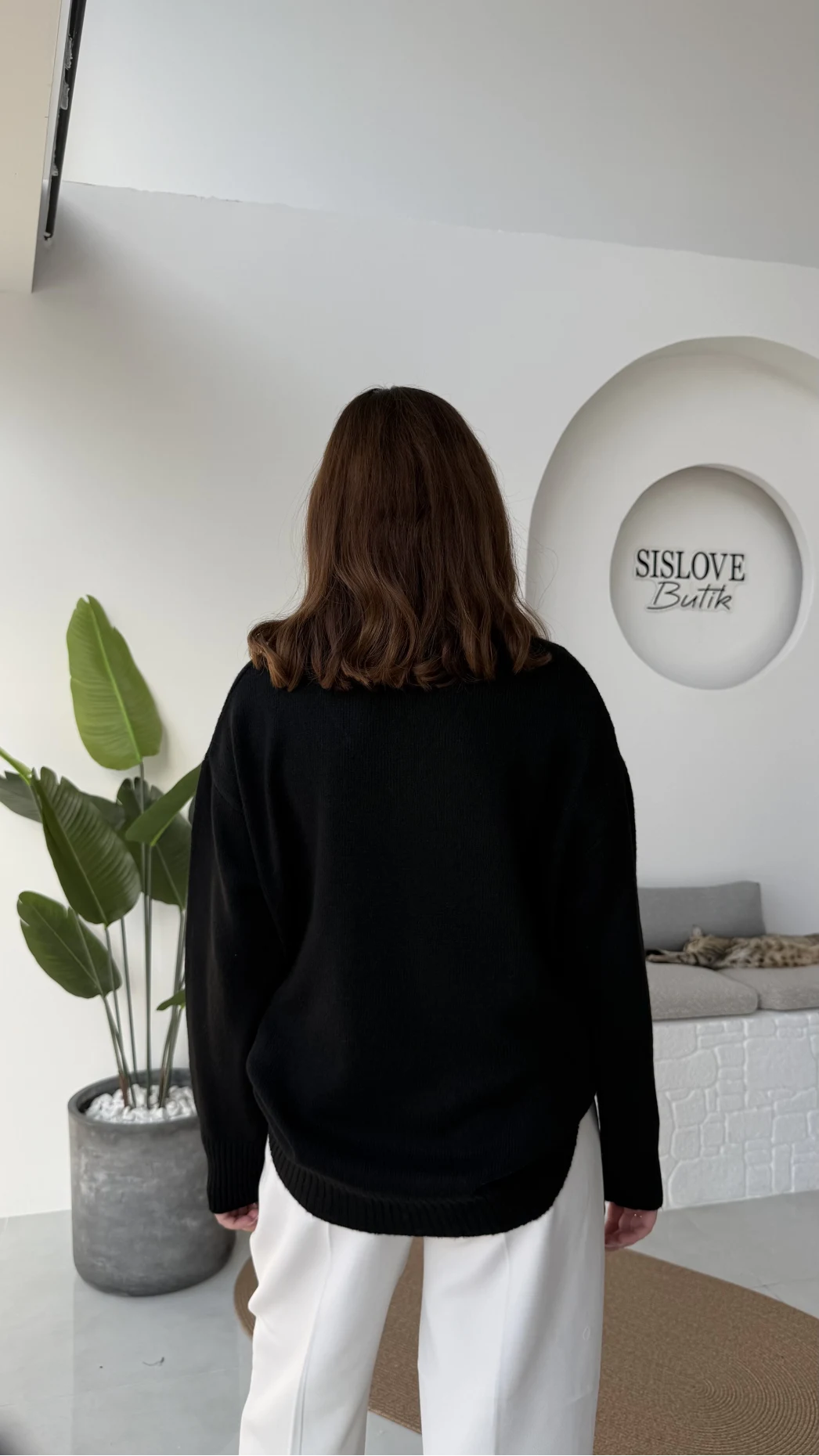 İsabella V Yaka Kazak - Siyah