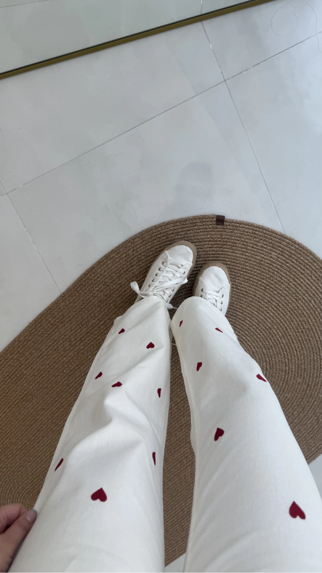 Kalpli Bağcıklı Kot Pantolon Krem