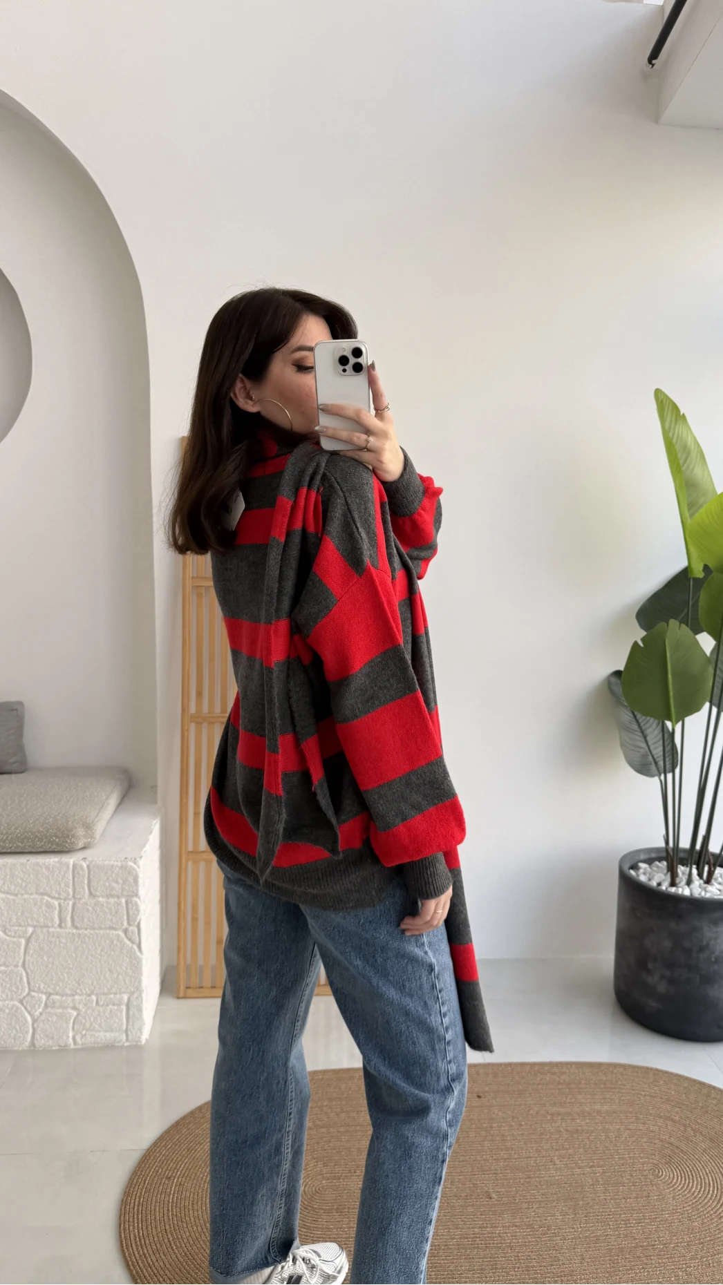 Kırmızı Şeritli Atkı Detaylı Triko Hırka