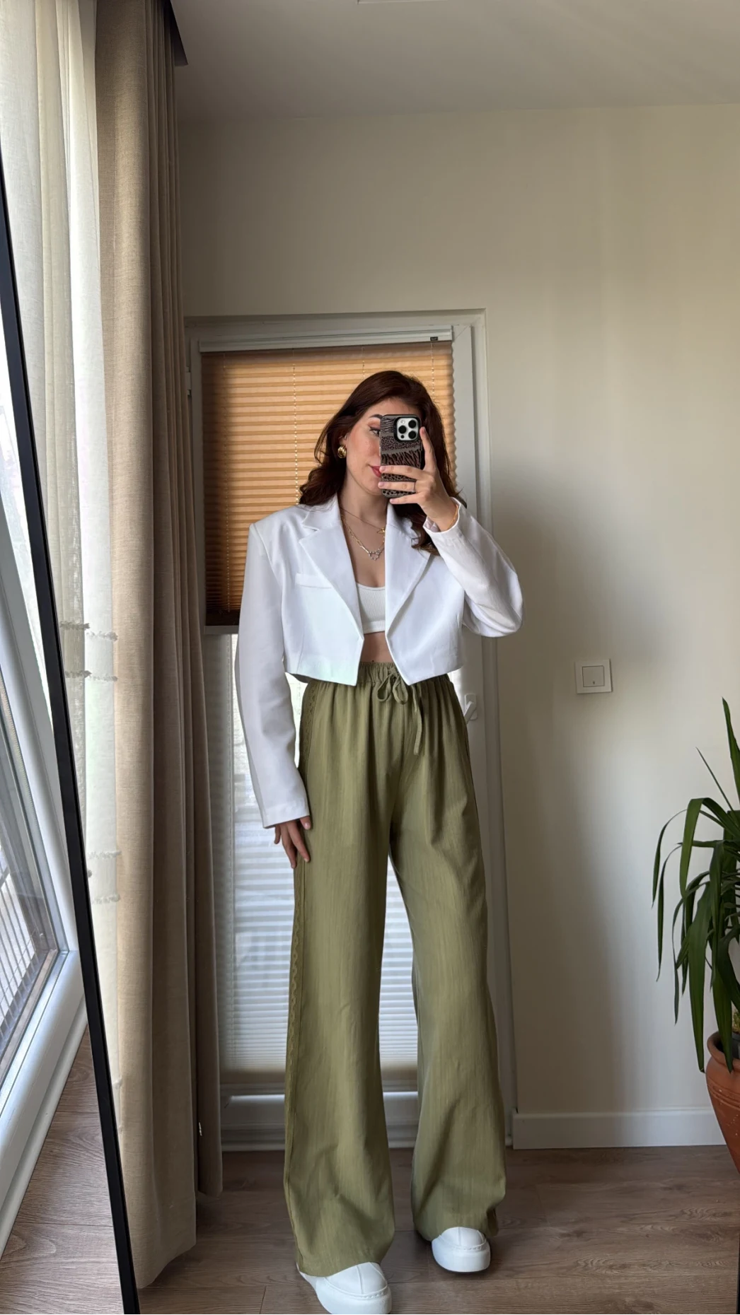 Kısa Crop Keten Astarlı Ceket Beyaz