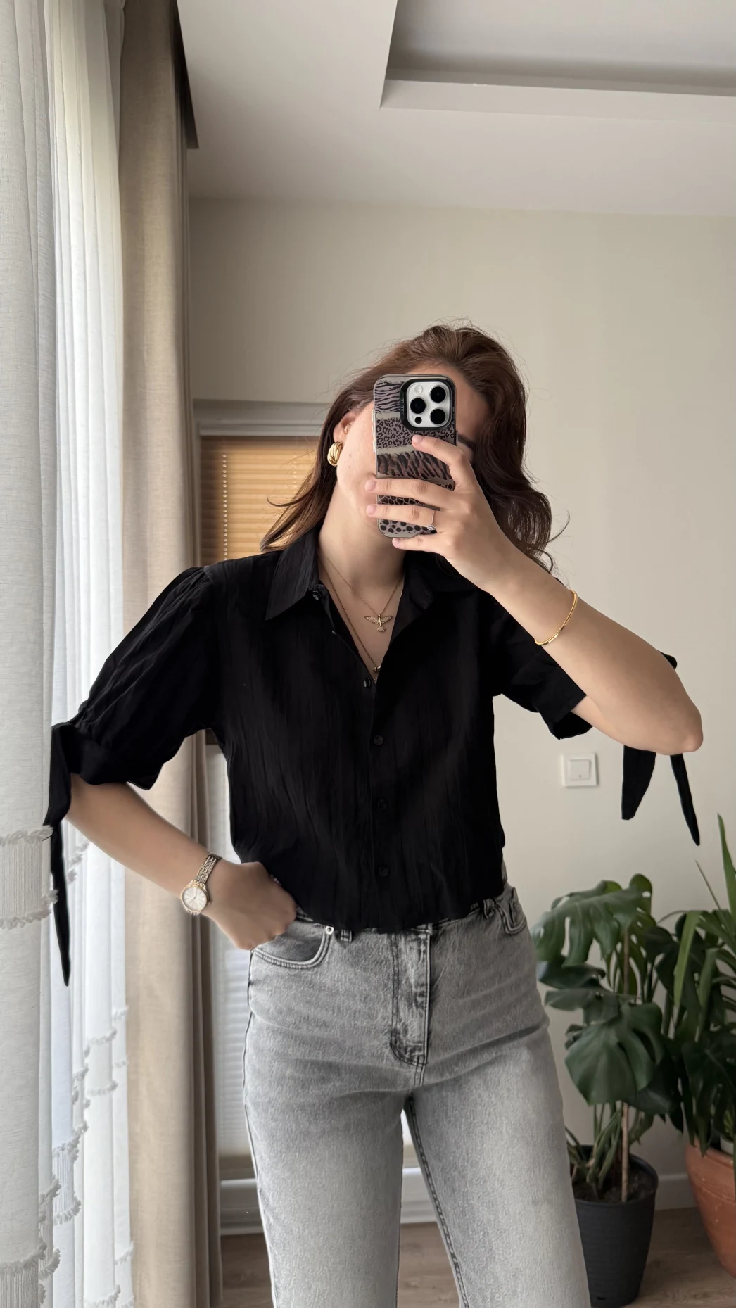 Kolları Bağlama Detay Gömlek Siyah